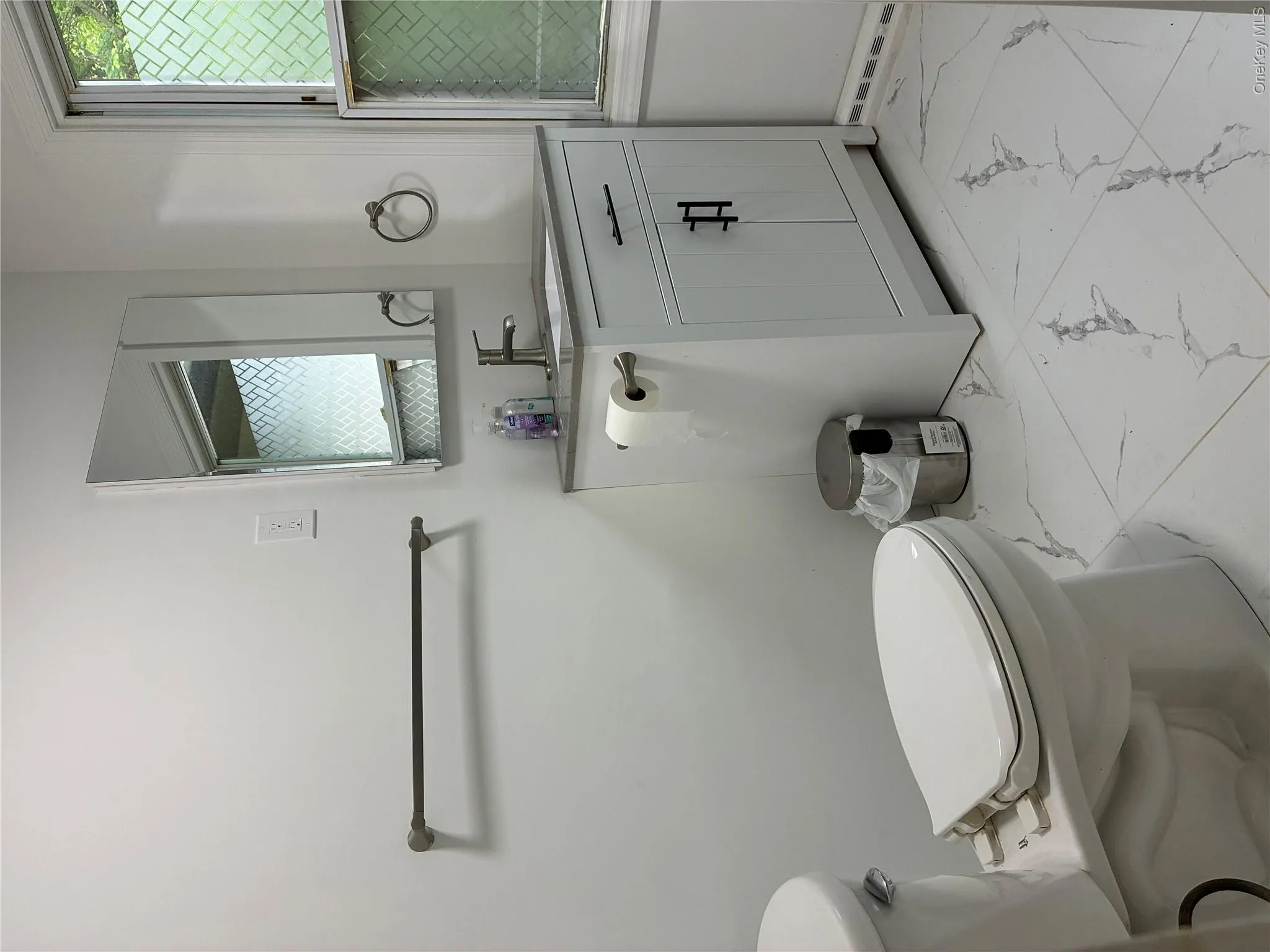 86 Washington Avenue, Brookhaven, NY, 2 Bedrooms Bedrooms, 5 Rooms Rooms,1 BathroomBathrooms,Residential,For Rent,Washington,0,1019239 86 Washington Avenue, Brookhaven, NY, 2 Bedrooms Bedrooms, 5 Rooms Rooms,1 BathroomBathrooms,Residential,For Rent,Washington,0,1019239