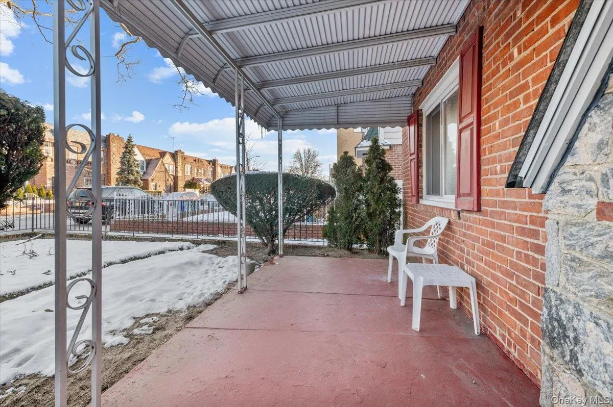 11590 223rd Street, New York, NY, 3 Bedrooms Bedrooms, 9 Rooms Rooms,2 BathroomsBathrooms,Residential,For Rent,223rd,0,1019245 11590 223rd Street, New York, NY, 3 Bedrooms Bedrooms, 9 Rooms Rooms,2 BathroomsBathrooms,Residential,For Rent,223rd,0,1019245