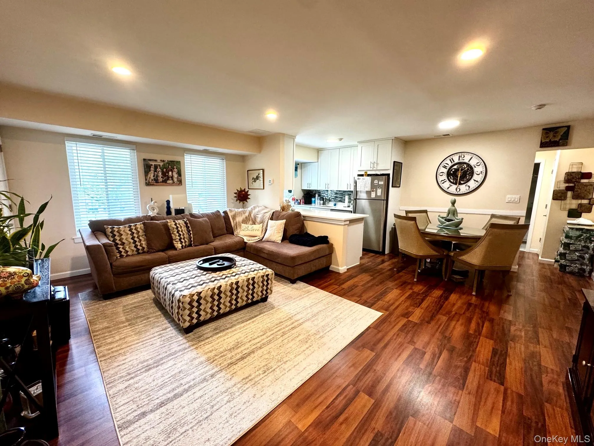 12 Denver Court, Brookhaven, NY, 1 Bedroom Bedrooms, 4 Rooms Rooms,1 BathroomBathrooms,Residential,For Rent,Denver,0,1019247 12 Denver Court, Brookhaven, NY, 1 Bedroom Bedrooms, 4 Rooms Rooms,1 BathroomBathrooms,Residential,For Rent,Denver,0,1019247