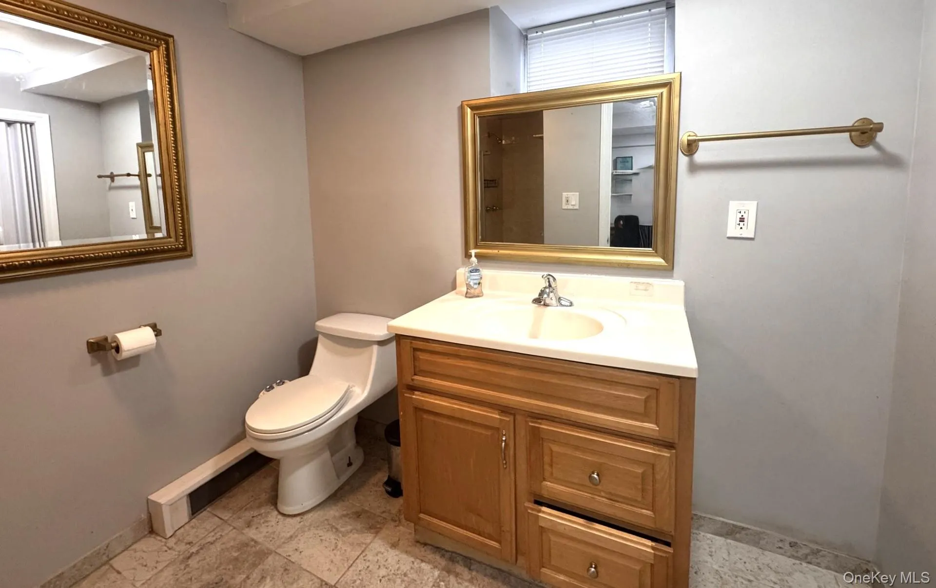 36 Earle Place, New Rochelle, NY, 3 Bedrooms Bedrooms, 10 Rooms Rooms,2 BathroomsBathrooms,Residential,For Rent,Earle,0,1019248 36 Earle Place, New Rochelle, NY, 3 Bedrooms Bedrooms, 10 Rooms Rooms,2 BathroomsBathrooms,Residential,For Rent,Earle,0,1019248