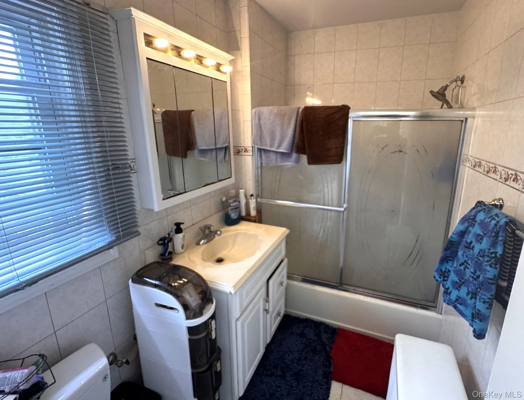 36 Earle Place, New Rochelle, NY, 3 Bedrooms Bedrooms, 10 Rooms Rooms,2 BathroomsBathrooms,Residential,For Rent,Earle,0,1019248 36 Earle Place, New Rochelle, NY, 3 Bedrooms Bedrooms, 10 Rooms Rooms,2 BathroomsBathrooms,Residential,For Rent,Earle,0,1019248