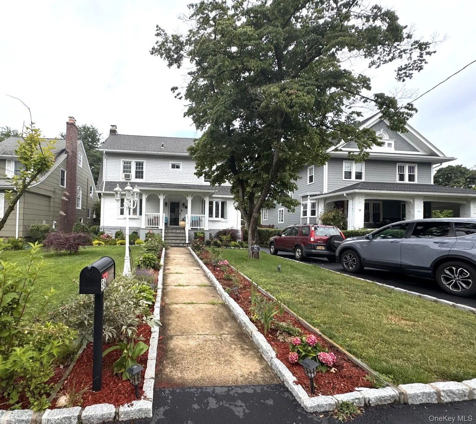 36 Earle Place, New Rochelle, NY, 3 Bedrooms Bedrooms, 10 Rooms Rooms,2 BathroomsBathrooms,Residential,For Rent,Earle,0,1019248 36 Earle Place, New Rochelle, NY, 3 Bedrooms Bedrooms, 10 Rooms Rooms,2 BathroomsBathrooms,Residential,For Rent,Earle,0,1019248