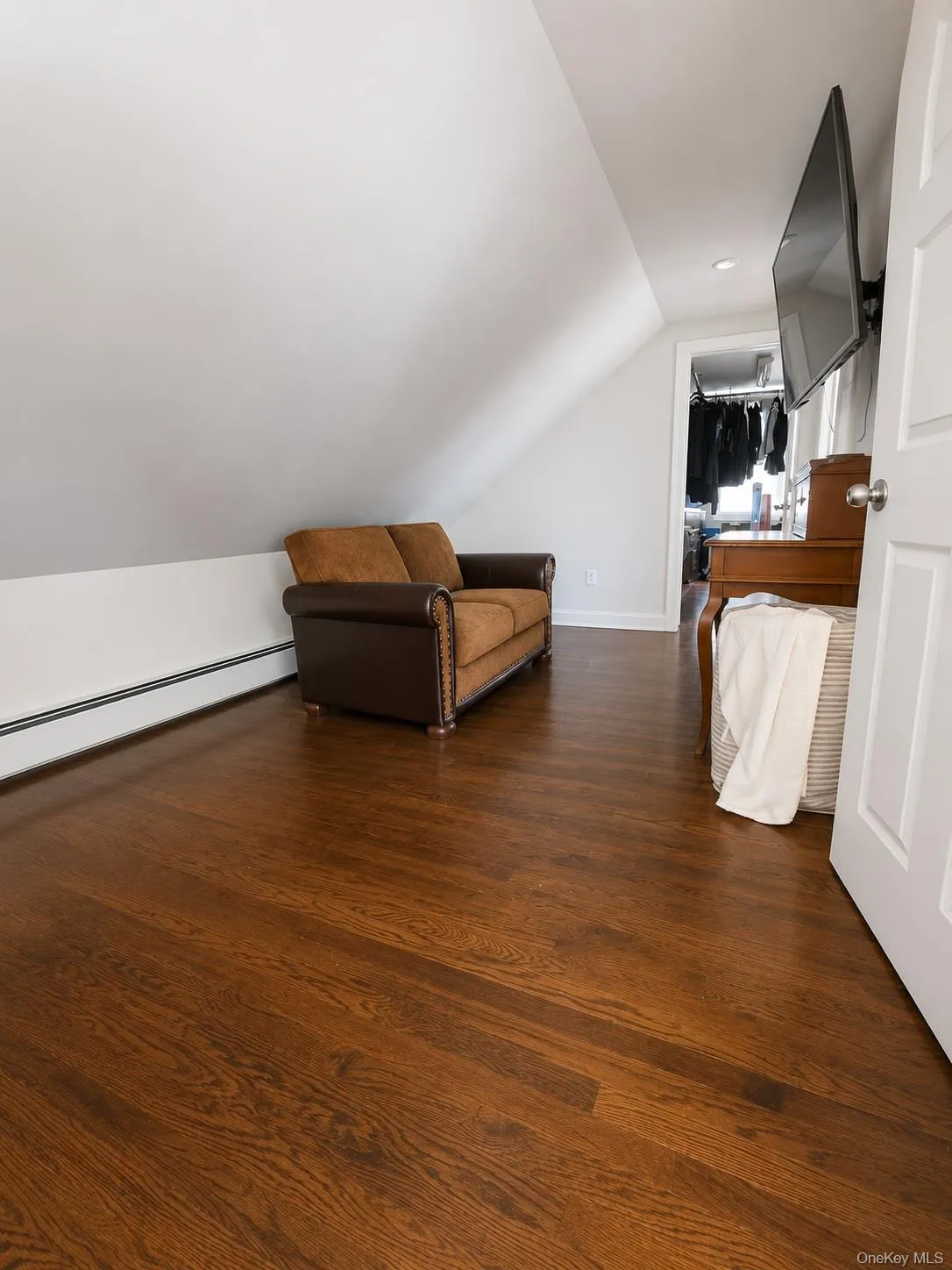 39 Chestnut Street, Babylon, NY, 3 Bedrooms Bedrooms, 5 Rooms Rooms,2 BathroomsBathrooms,Residential Lease,For Rent,Chestnut,0,1019251 39 Chestnut Street, Babylon, NY, 3 Bedrooms Bedrooms, 5 Rooms Rooms,2 BathroomsBathrooms,Residential Lease,For Rent,Chestnut,0,1019251
