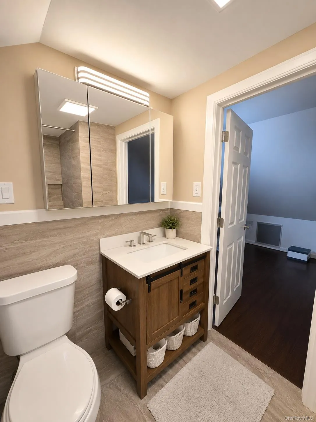 39 Chestnut Street, Babylon, NY, 3 Bedrooms Bedrooms, 5 Rooms Rooms,2 BathroomsBathrooms,Residential Lease,For Rent,Chestnut,0,1019251 39 Chestnut Street, Babylon, NY, 3 Bedrooms Bedrooms, 5 Rooms Rooms,2 BathroomsBathrooms,Residential Lease,For Rent,Chestnut,0,1019251