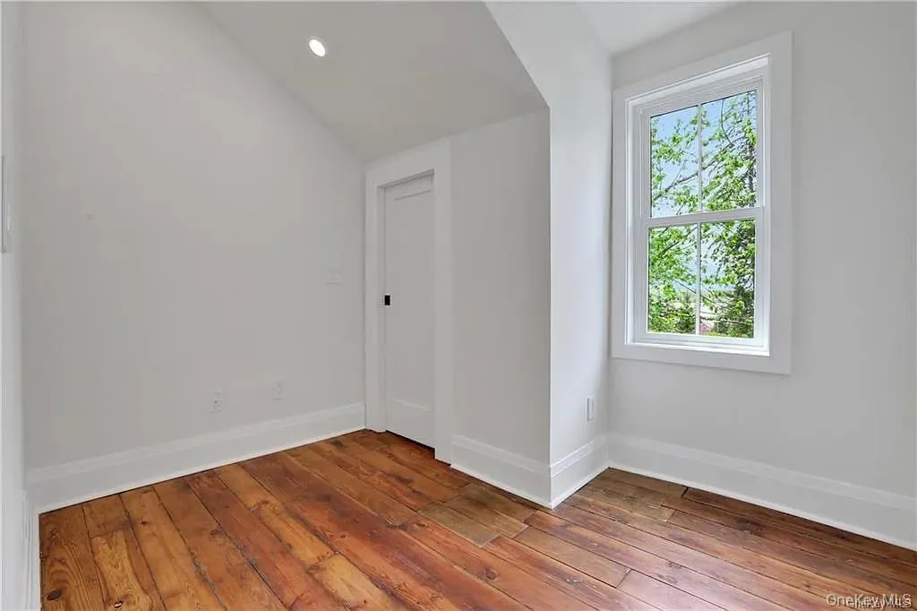 386 Lakeside Road, Newburgh (town), NY, 3 Bedrooms Bedrooms, 6 Rooms Rooms,1 BathroomBathrooms,Residential,For Rent,Lakeside,0,1019253 386 Lakeside Road, Newburgh (town), NY, 3 Bedrooms Bedrooms, 6 Rooms Rooms,1 BathroomBathrooms,Residential,For Rent,Lakeside,0,1019253