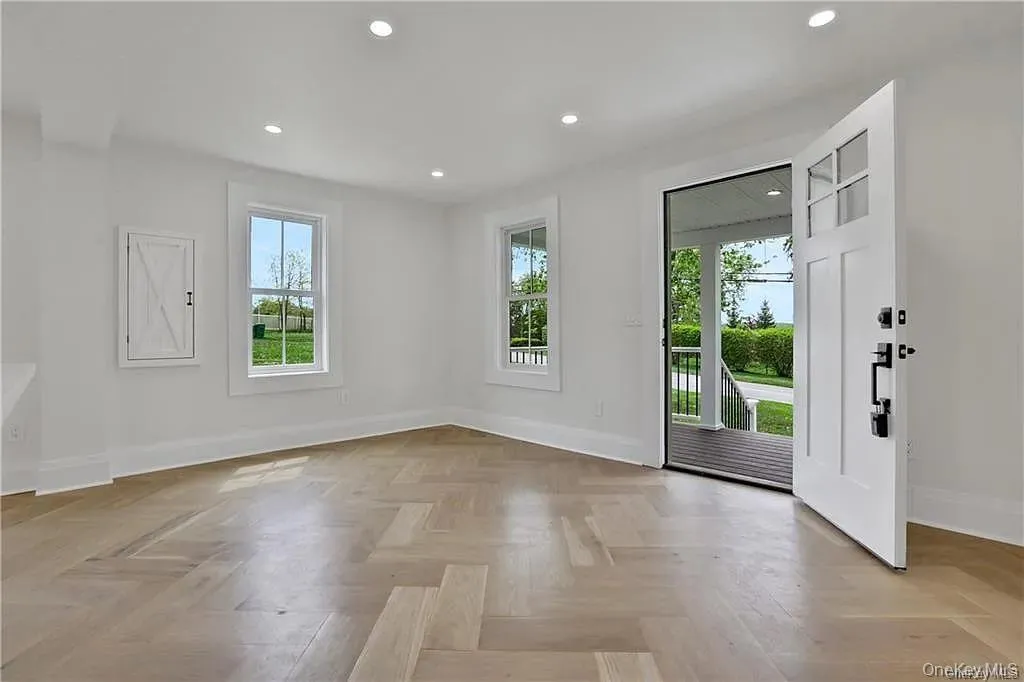 386 Lakeside Road, Newburgh (town), NY, 3 Bedrooms Bedrooms, 6 Rooms Rooms,1 BathroomBathrooms,Residential,For Rent,Lakeside,0,1019253 386 Lakeside Road, Newburgh (town), NY, 3 Bedrooms Bedrooms, 6 Rooms Rooms,1 BathroomBathrooms,Residential,For Rent,Lakeside,0,1019253