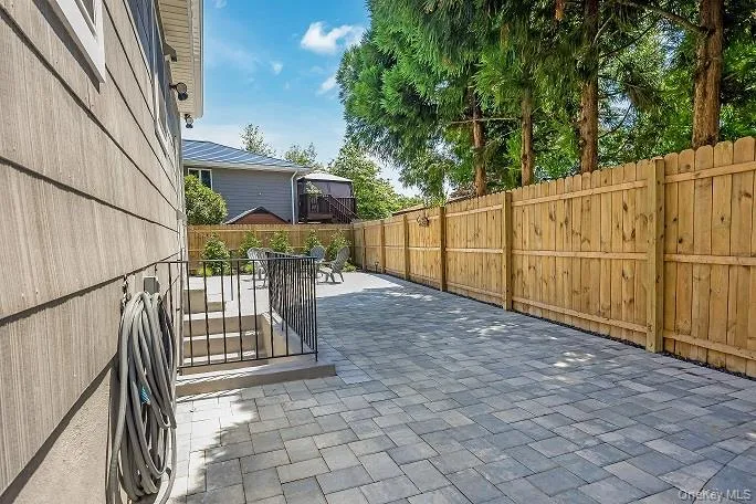 2 Cherry Road, Oyster Bay, NY, 2 Bedrooms Bedrooms, 6 Rooms Rooms,1 BathroomBathrooms,Residential Lease,For Rent,Cherry,0,1019257 2 Cherry Road, Oyster Bay, NY, 2 Bedrooms Bedrooms, 6 Rooms Rooms,1 BathroomBathrooms,Residential Lease,For Rent,Cherry,0,1019257