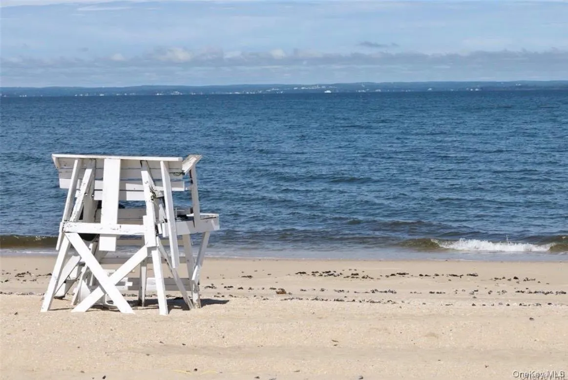 2 Cherry Road, Oyster Bay, NY, 2 Bedrooms Bedrooms, 6 Rooms Rooms,1 BathroomBathrooms,Residential Lease,For Rent,Cherry,0,1019257 2 Cherry Road, Oyster Bay, NY, 2 Bedrooms Bedrooms, 6 Rooms Rooms,1 BathroomBathrooms,Residential Lease,For Rent,Cherry,0,1019257