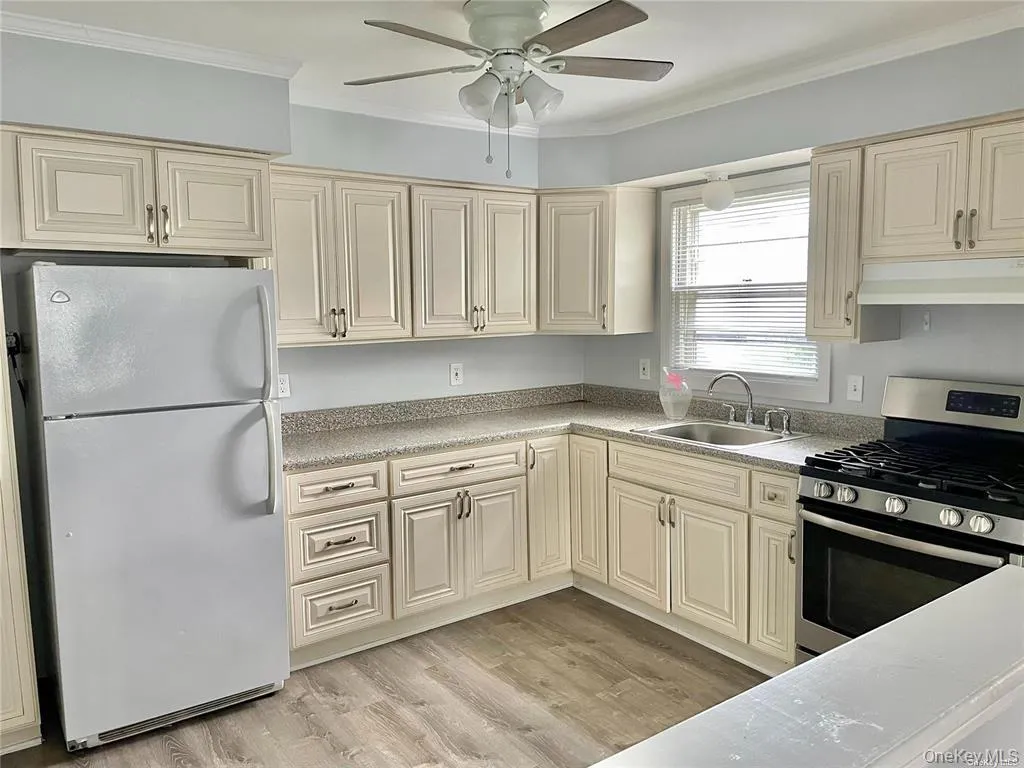 26 Lancaster Road, Hempstead, NY, 2 Bedrooms Bedrooms, 4 Rooms Rooms,1 BathroomBathrooms,Residential Lease,For Rent,Lancaster,0,1019260 26 Lancaster Road, Hempstead, NY, 2 Bedrooms Bedrooms, 4 Rooms Rooms,1 BathroomBathrooms,Residential Lease,For Rent,Lancaster,0,1019260