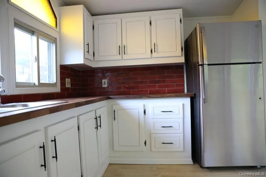 116 New Road, Marlboro, NY, 2 Bedrooms Bedrooms, 6 Rooms Rooms,2 BathroomsBathrooms,Residential,For Rent,New,0,1019262 116 New Road, Marlboro, NY, 2 Bedrooms Bedrooms, 6 Rooms Rooms,2 BathroomsBathrooms,Residential,For Rent,New,0,1019262