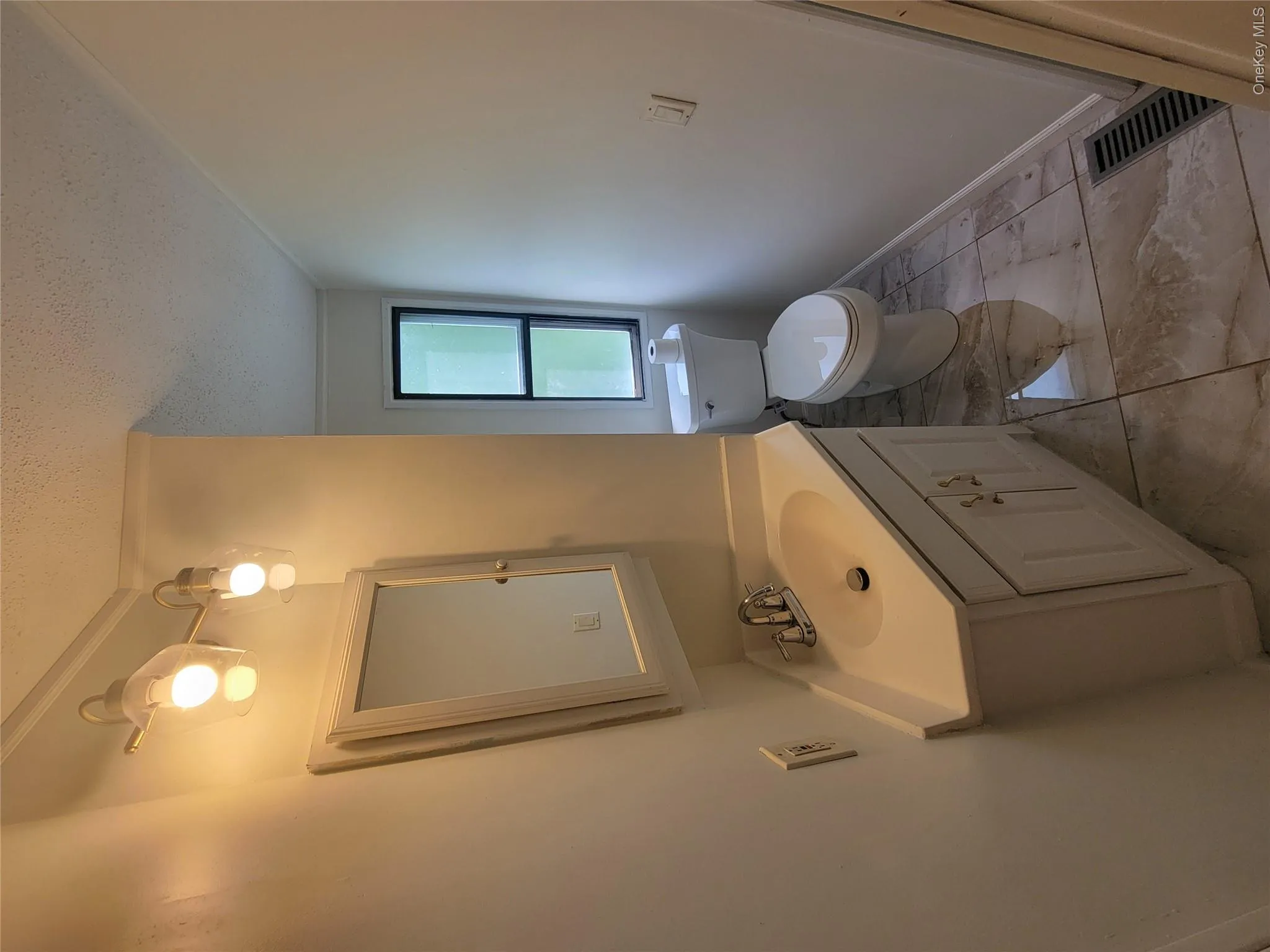 116 New Road, Marlboro, NY, 2 Bedrooms Bedrooms, 6 Rooms Rooms,2 BathroomsBathrooms,Residential,For Rent,New,0,1019262 116 New Road, Marlboro, NY, 2 Bedrooms Bedrooms, 6 Rooms Rooms,2 BathroomsBathrooms,Residential,For Rent,New,0,1019262