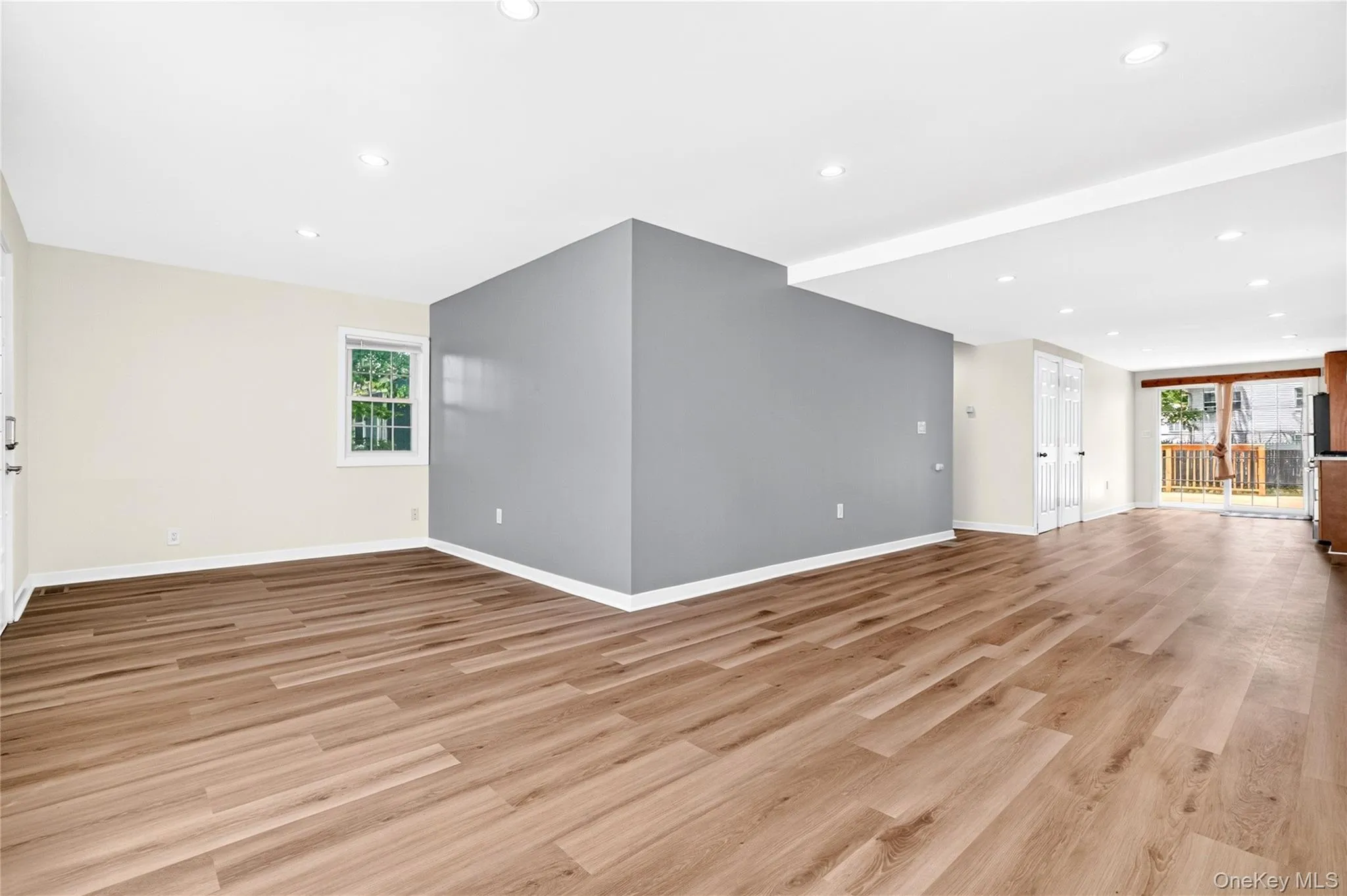 68 Ridgewood Avenue, Middletown, NY, 2 Bedrooms Bedrooms, 5 Rooms Rooms,1 BathroomBathrooms,Residential,For Rent,Ridgewood,0,1019263 68 Ridgewood Avenue, Middletown, NY, 2 Bedrooms Bedrooms, 5 Rooms Rooms,1 BathroomBathrooms,Residential,For Rent,Ridgewood,0,1019263