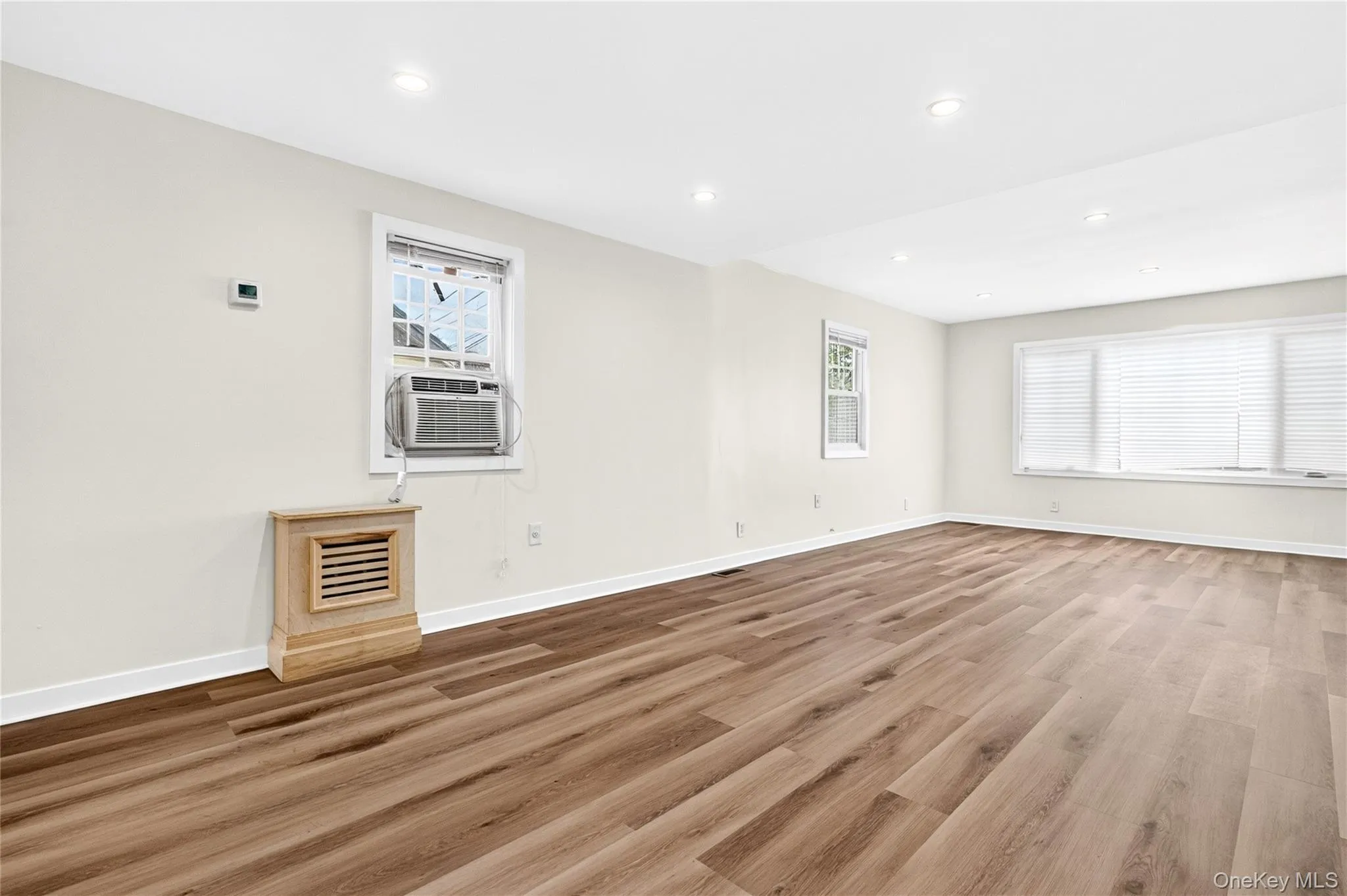 68 Ridgewood Avenue, Middletown, NY, 2 Bedrooms Bedrooms, 5 Rooms Rooms,1 BathroomBathrooms,Residential,For Rent,Ridgewood,0,1019263 68 Ridgewood Avenue, Middletown, NY, 2 Bedrooms Bedrooms, 5 Rooms Rooms,1 BathroomBathrooms,Residential,For Rent,Ridgewood,0,1019263