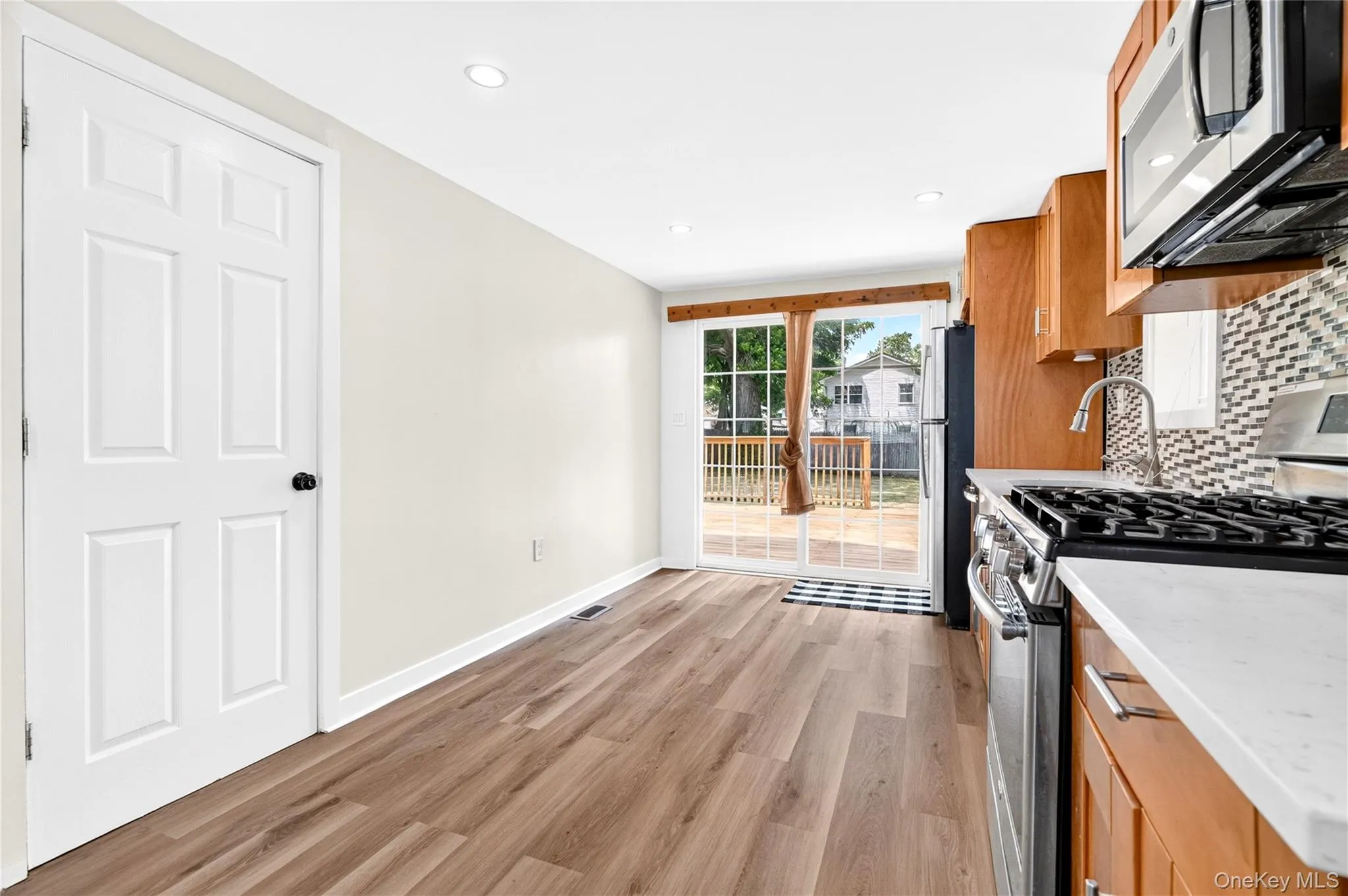 68 Ridgewood Avenue, Middletown, NY, 2 Bedrooms Bedrooms, 5 Rooms Rooms,1 BathroomBathrooms,Residential,For Rent,Ridgewood,0,1019263 68 Ridgewood Avenue, Middletown, NY, 2 Bedrooms Bedrooms, 5 Rooms Rooms,1 BathroomBathrooms,Residential,For Rent,Ridgewood,0,1019263