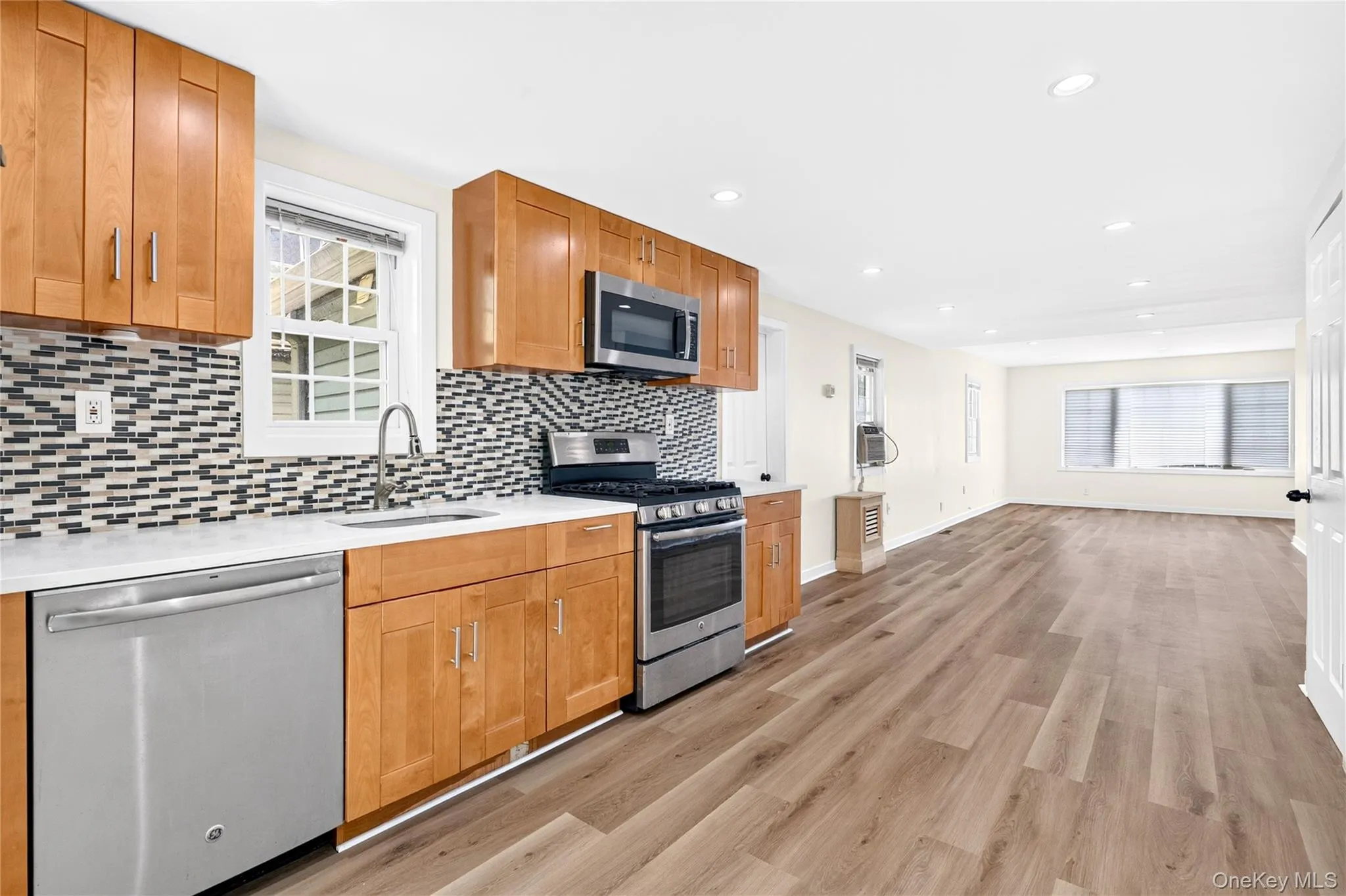 68 Ridgewood Avenue, Middletown, NY, 2 Bedrooms Bedrooms, 5 Rooms Rooms,1 BathroomBathrooms,Residential,For Rent,Ridgewood,0,1019263 68 Ridgewood Avenue, Middletown, NY, 2 Bedrooms Bedrooms, 5 Rooms Rooms,1 BathroomBathrooms,Residential,For Rent,Ridgewood,0,1019263
