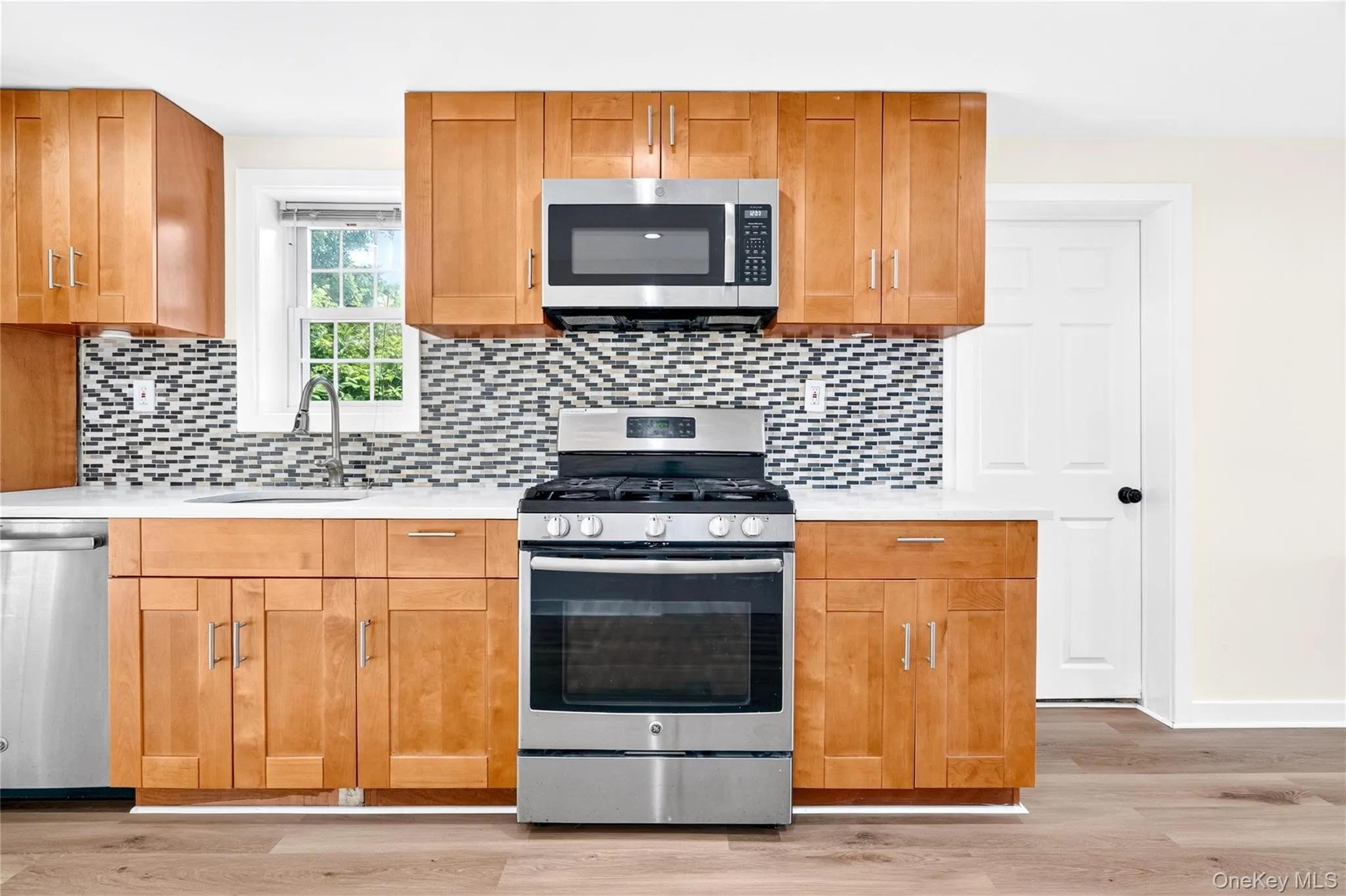 68 Ridgewood Avenue, Middletown, NY, 2 Bedrooms Bedrooms, 5 Rooms Rooms,1 BathroomBathrooms,Residential,For Rent,Ridgewood,0,1019263 68 Ridgewood Avenue, Middletown, NY, 2 Bedrooms Bedrooms, 5 Rooms Rooms,1 BathroomBathrooms,Residential,For Rent,Ridgewood,0,1019263