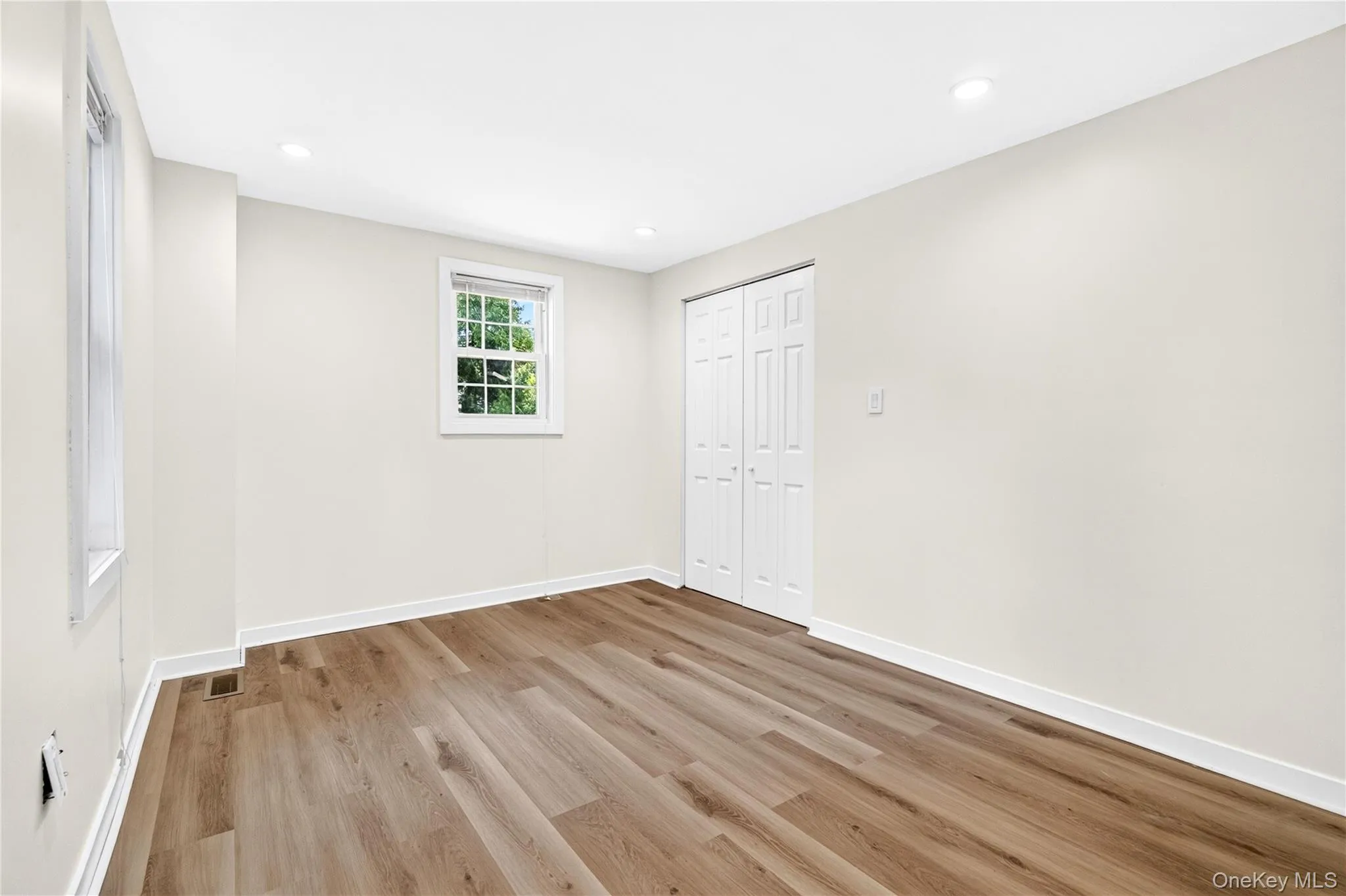 68 Ridgewood Avenue, Middletown, NY, 2 Bedrooms Bedrooms, 5 Rooms Rooms,1 BathroomBathrooms,Residential,For Rent,Ridgewood,0,1019263 68 Ridgewood Avenue, Middletown, NY, 2 Bedrooms Bedrooms, 5 Rooms Rooms,1 BathroomBathrooms,Residential,For Rent,Ridgewood,0,1019263