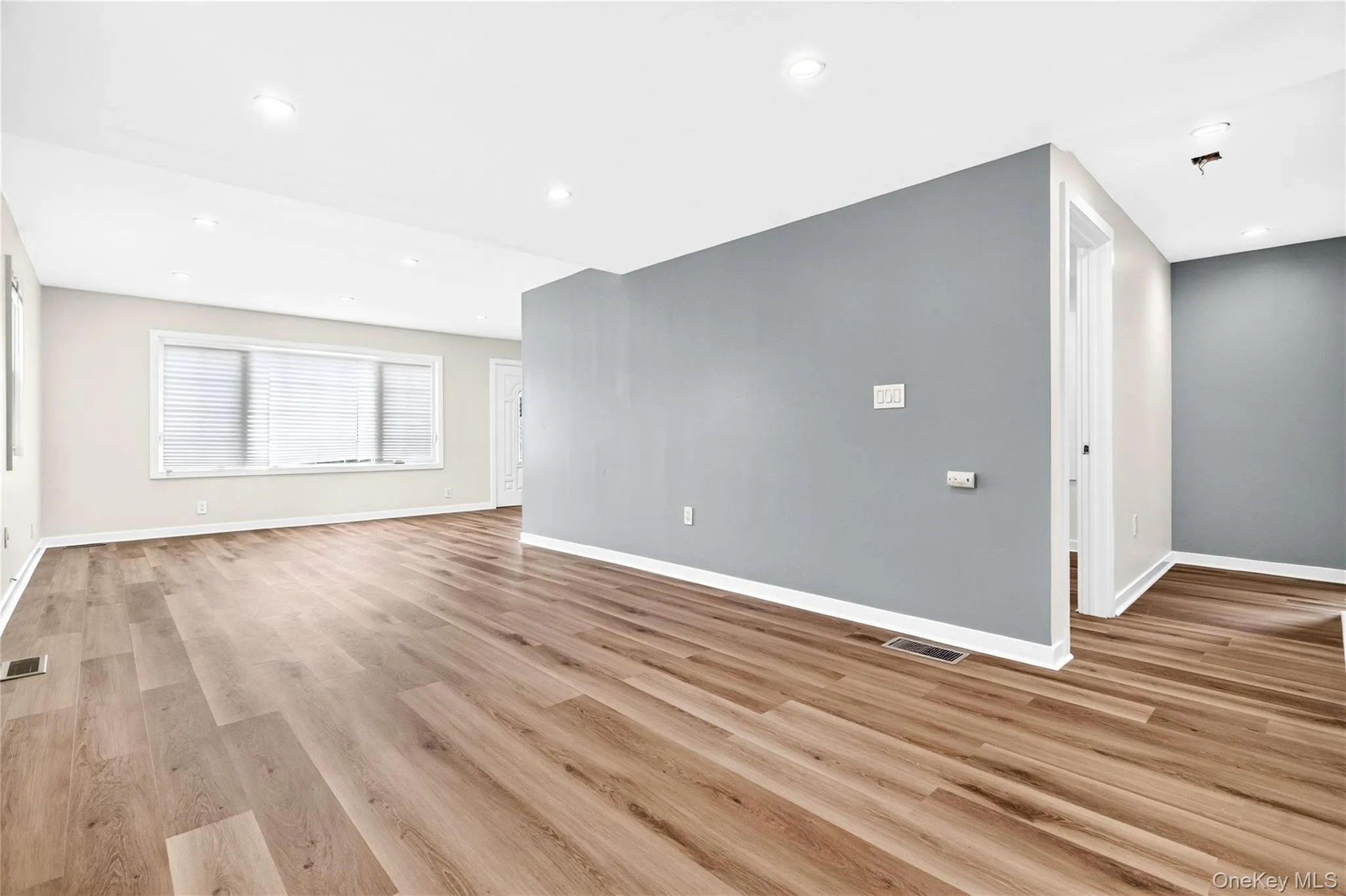 68 Ridgewood Avenue, Middletown, NY, 2 Bedrooms Bedrooms, 5 Rooms Rooms,1 BathroomBathrooms,Residential,For Rent,Ridgewood,0,1019263 68 Ridgewood Avenue, Middletown, NY, 2 Bedrooms Bedrooms, 5 Rooms Rooms,1 BathroomBathrooms,Residential,For Rent,Ridgewood,0,1019263