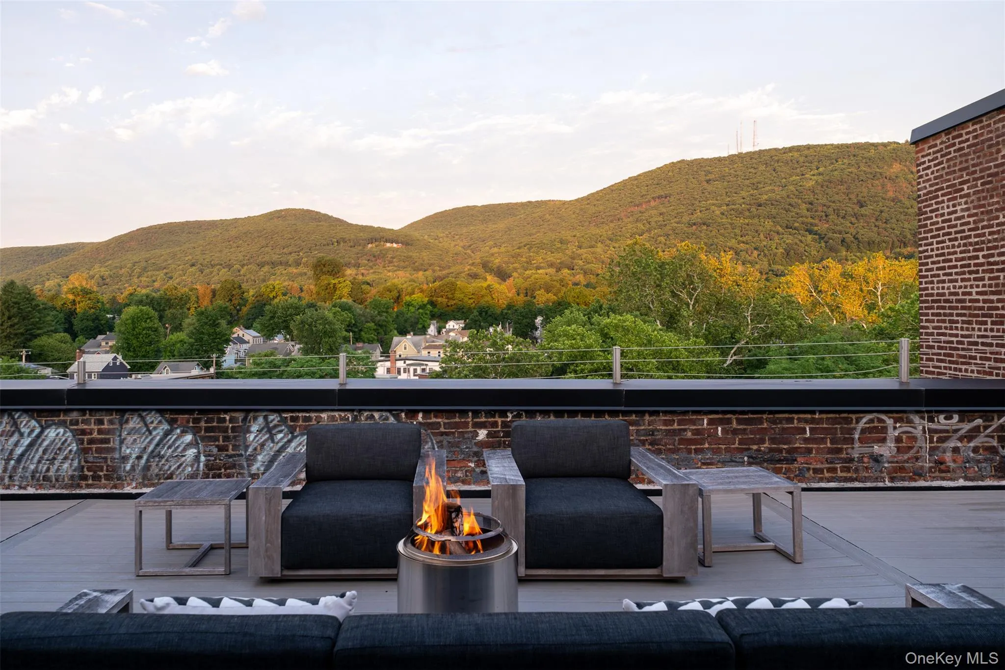 1 Main Street, Beacon, NY, 2 Bedrooms Bedrooms, 6 Rooms Rooms,2 BathroomsBathrooms,Residential,For Rent,Main,0,1019264 1 Main Street, Beacon, NY, 2 Bedrooms Bedrooms, 6 Rooms Rooms,2 BathroomsBathrooms,Residential,For Rent,Main,0,1019264