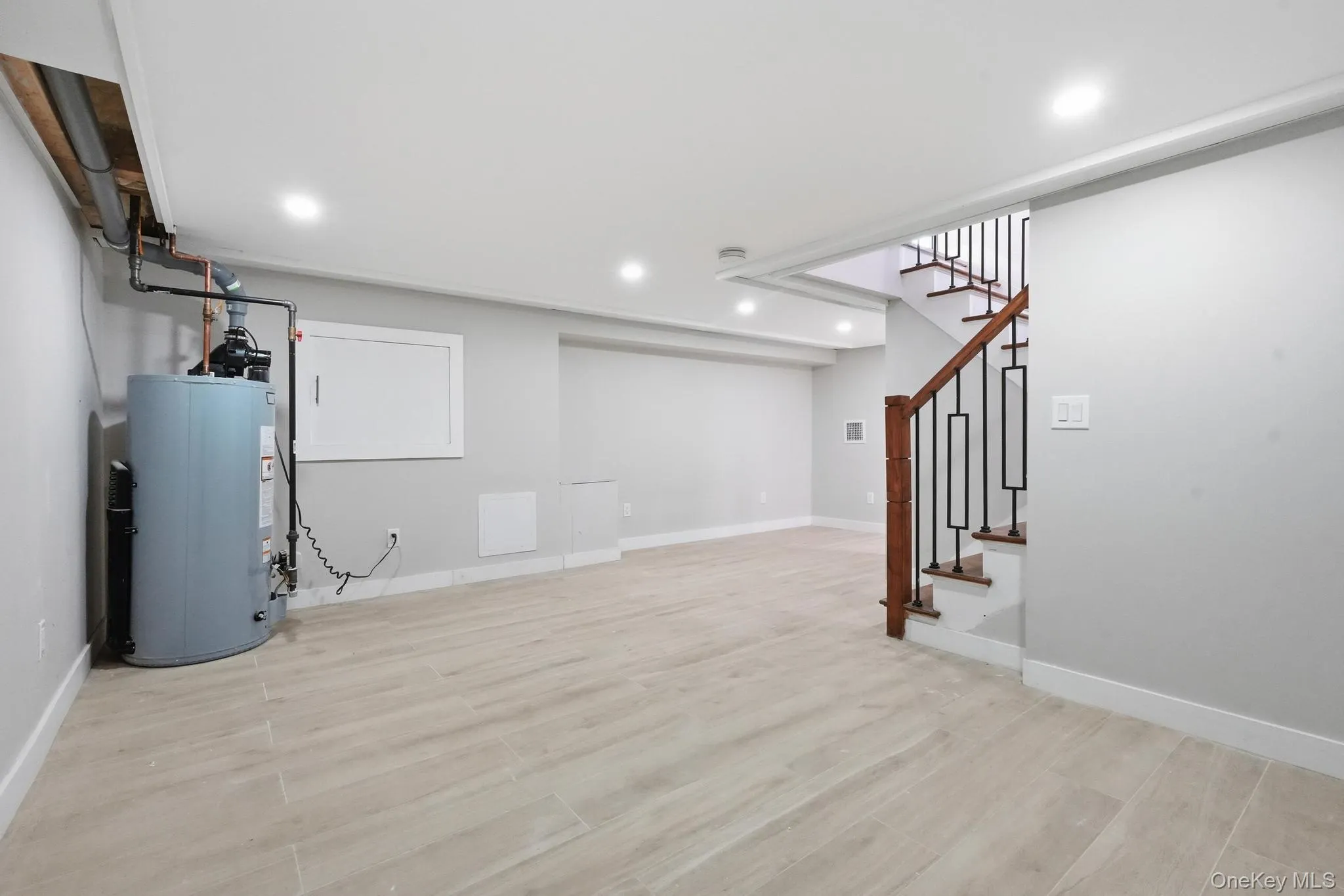 23 Doherty Avenue, Hempstead, NY, 7 Bedrooms Bedrooms, 20 Rooms Rooms,5 BathroomsBathrooms,Residential,For Rent,Doherty,0,KEY1019267 23 Doherty Avenue, Hempstead, NY, 7 Bedrooms Bedrooms, 20 Rooms Rooms,5 BathroomsBathrooms,Residential,For Rent,Doherty,0,KEY1019267