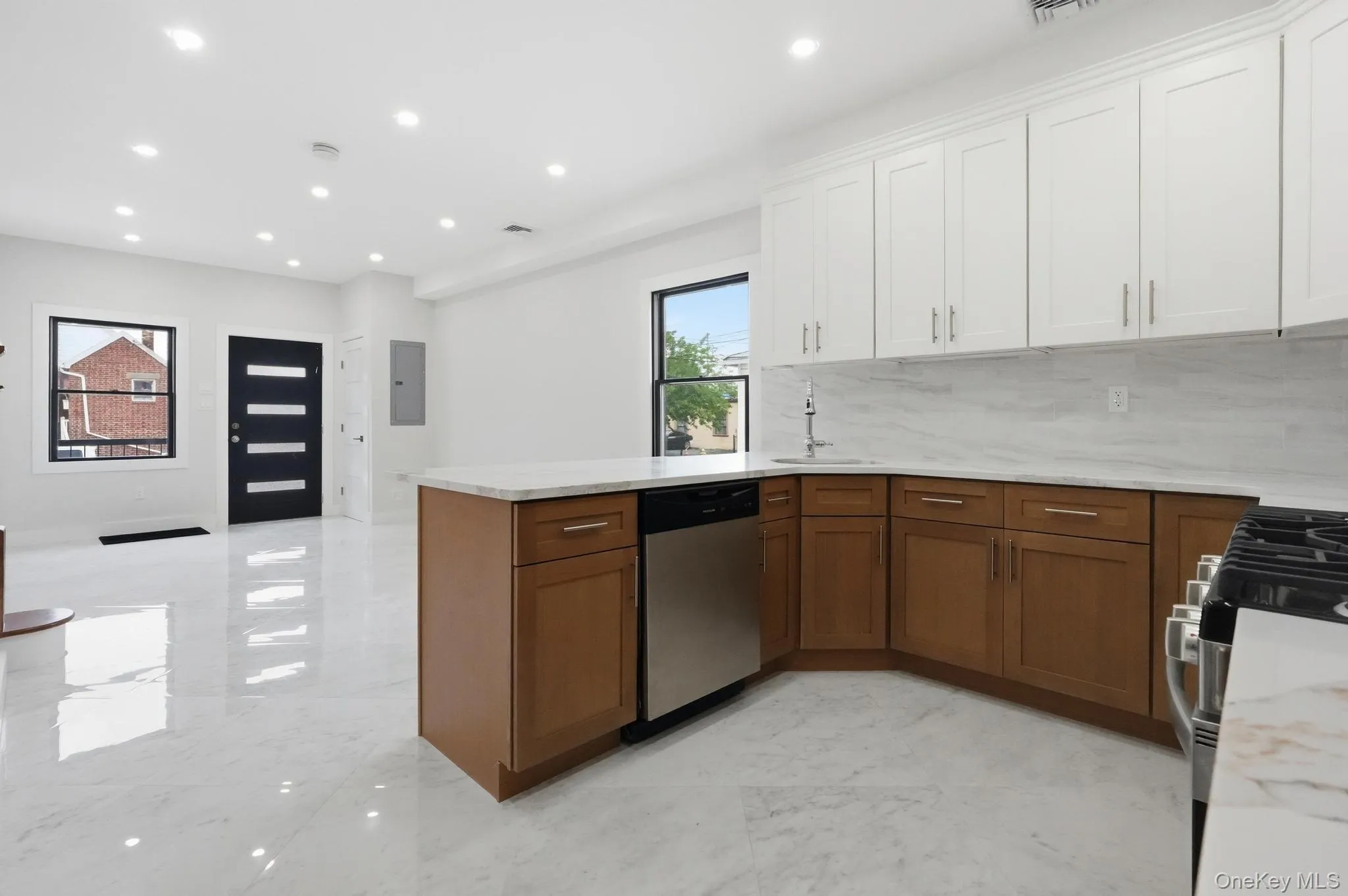 23 Doherty Avenue, Hempstead, NY, 7 Bedrooms Bedrooms, 20 Rooms Rooms,5 BathroomsBathrooms,Residential,For Rent,Doherty,0,KEY1019267 23 Doherty Avenue, Hempstead, NY, 7 Bedrooms Bedrooms, 20 Rooms Rooms,5 BathroomsBathrooms,Residential,For Rent,Doherty,0,KEY1019267