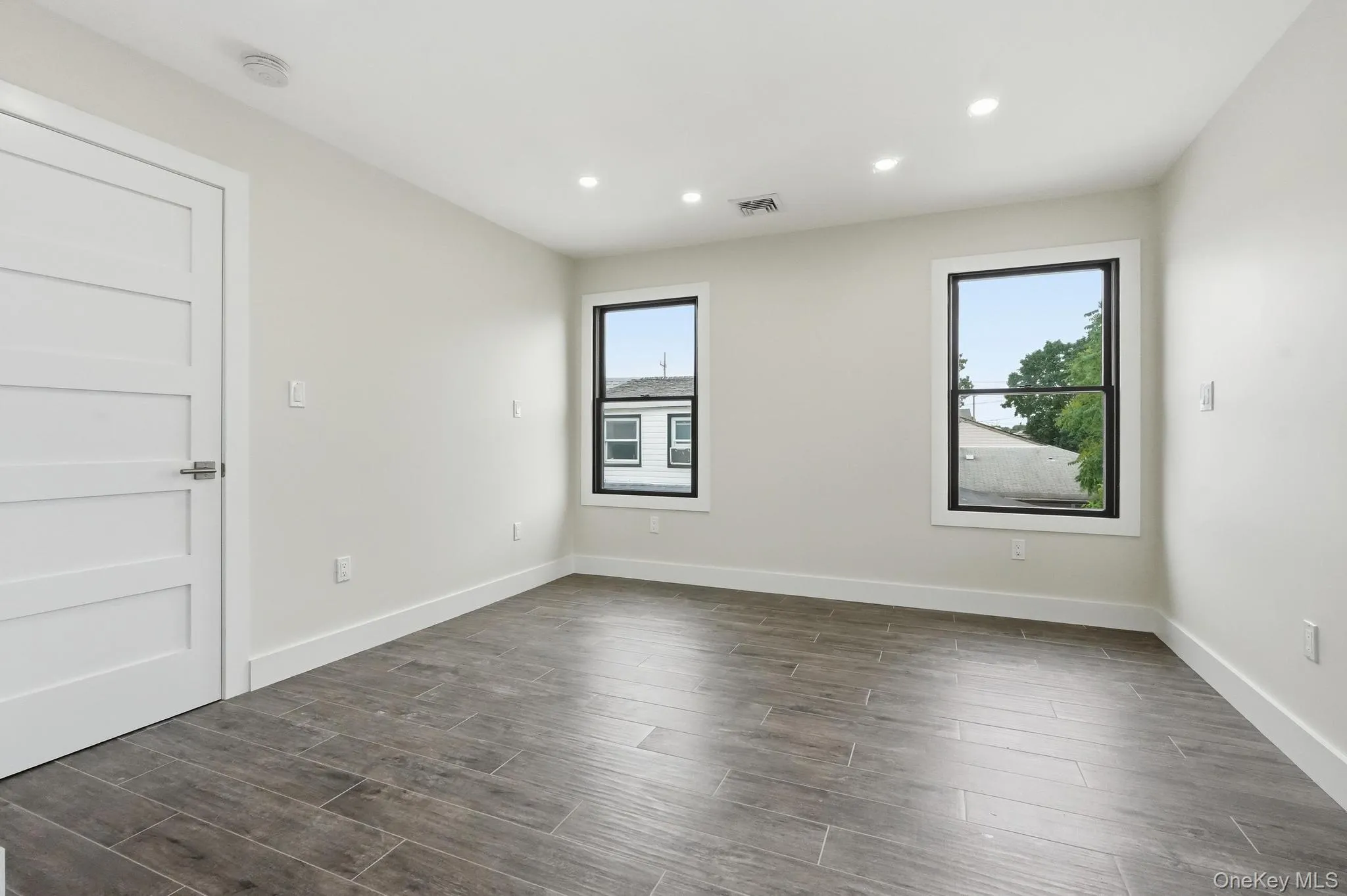 23 Doherty Avenue, Hempstead, NY, 7 Bedrooms Bedrooms, 20 Rooms Rooms,5 BathroomsBathrooms,Residential,For Rent,Doherty,0,KEY1019267 23 Doherty Avenue, Hempstead, NY, 7 Bedrooms Bedrooms, 20 Rooms Rooms,5 BathroomsBathrooms,Residential,For Rent,Doherty,0,KEY1019267