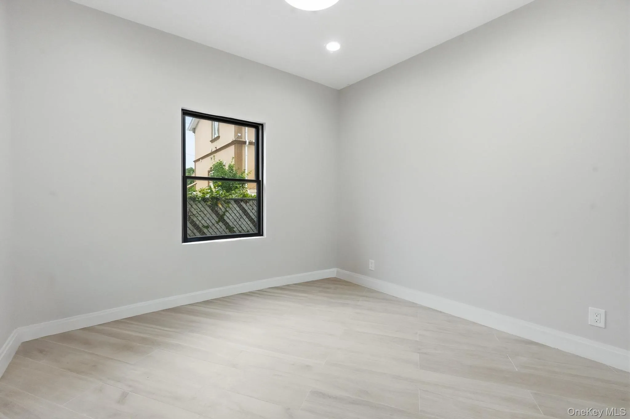 23 Doherty Avenue, Hempstead, NY, 7 Bedrooms Bedrooms, 20 Rooms Rooms,5 BathroomsBathrooms,Residential,For Rent,Doherty,0,KEY1019267 23 Doherty Avenue, Hempstead, NY, 7 Bedrooms Bedrooms, 20 Rooms Rooms,5 BathroomsBathrooms,Residential,For Rent,Doherty,0,KEY1019267