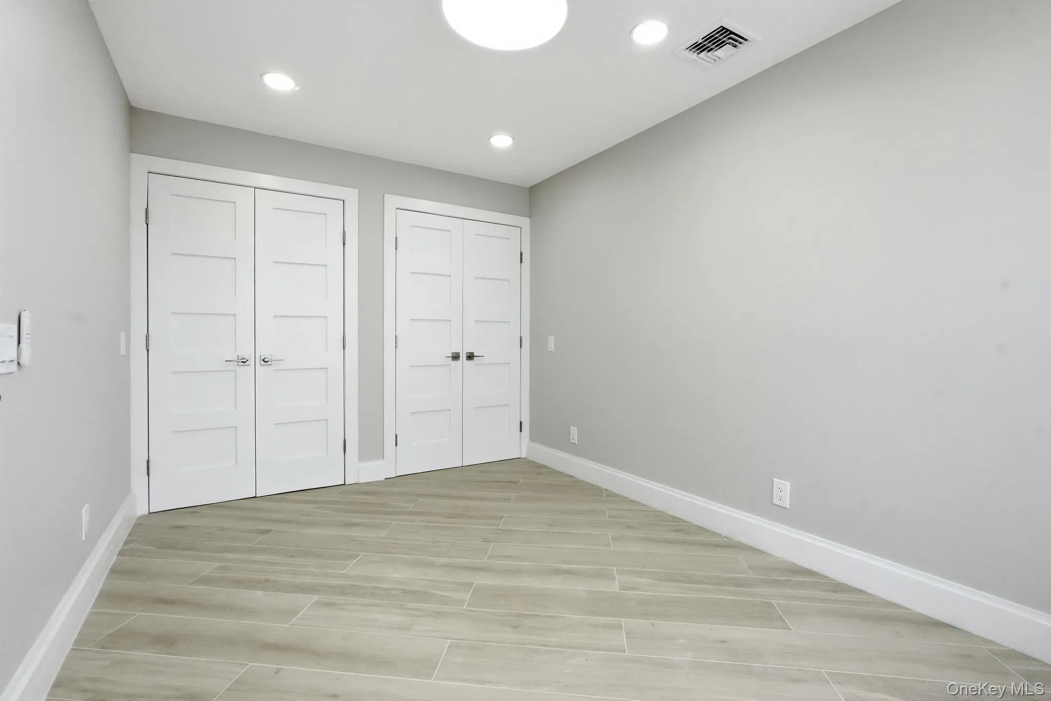 23 Doherty Avenue, Hempstead, NY, 7 Bedrooms Bedrooms, 20 Rooms Rooms,5 BathroomsBathrooms,Residential,For Rent,Doherty,0,KEY1019267 23 Doherty Avenue, Hempstead, NY, 7 Bedrooms Bedrooms, 20 Rooms Rooms,5 BathroomsBathrooms,Residential,For Rent,Doherty,0,KEY1019267