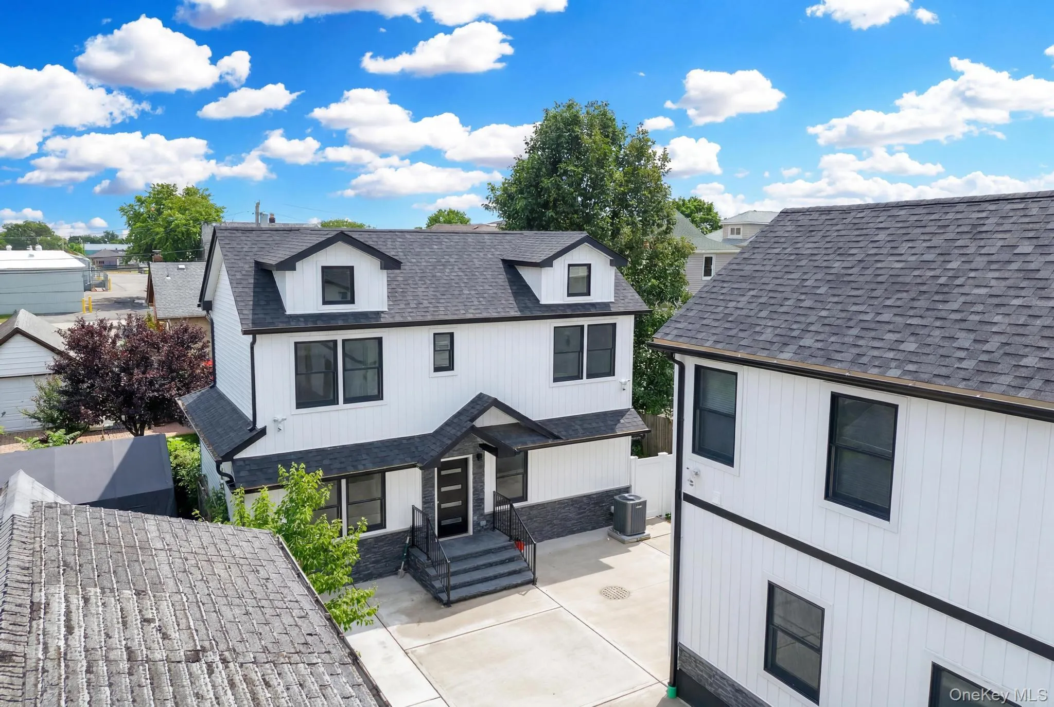23 Doherty Avenue, Hempstead, NY, 7 Bedrooms Bedrooms, 20 Rooms Rooms,5 BathroomsBathrooms,Residential,For Rent,Doherty,0,KEY1019267 23 Doherty Avenue, Hempstead, NY, 7 Bedrooms Bedrooms, 20 Rooms Rooms,5 BathroomsBathrooms,Residential,For Rent,Doherty,0,KEY1019267