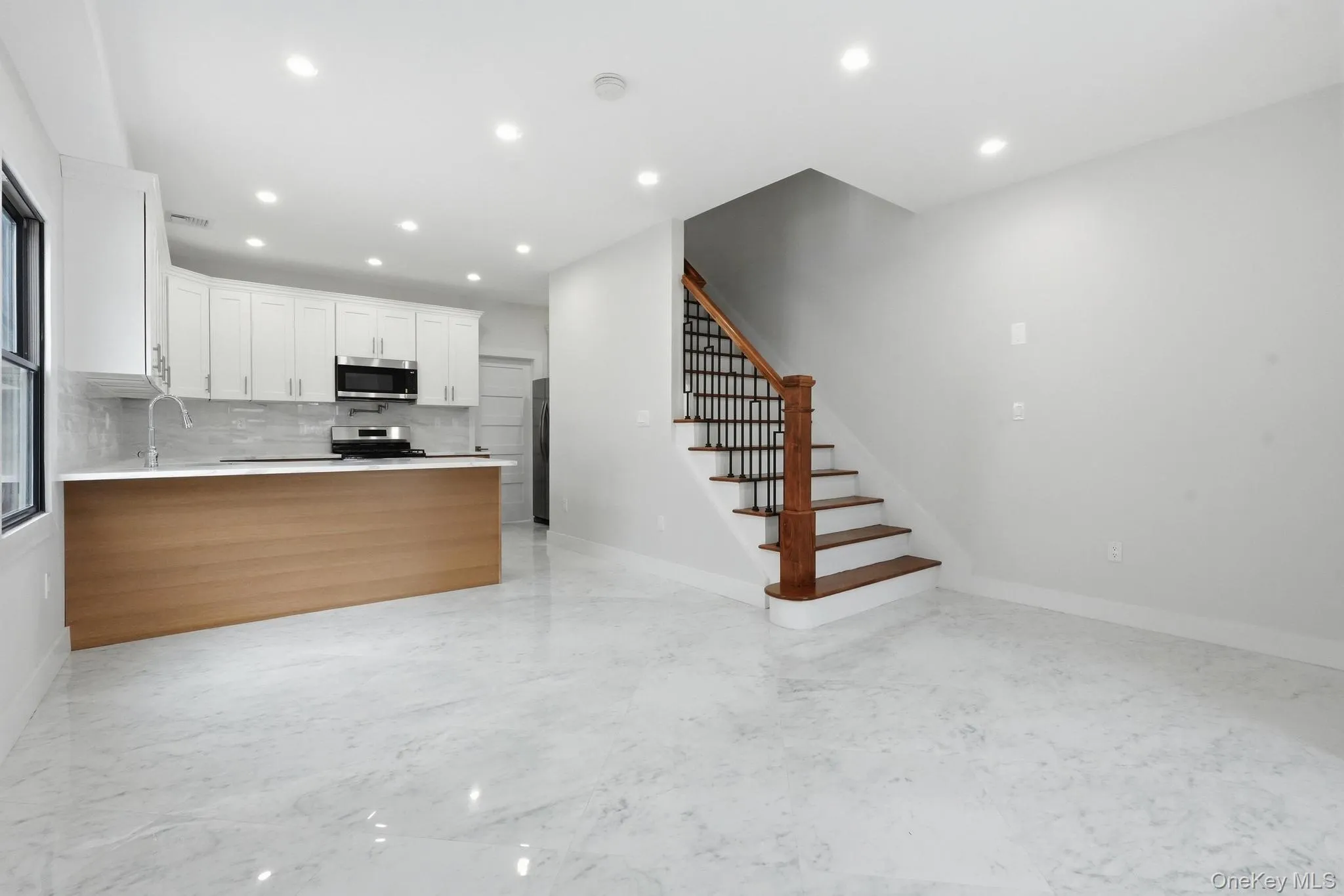 23 Doherty Avenue, Hempstead, NY, 7 Bedrooms Bedrooms, 20 Rooms Rooms,5 BathroomsBathrooms,Residential,For Rent,Doherty,0,KEY1019267 23 Doherty Avenue, Hempstead, NY, 7 Bedrooms Bedrooms, 20 Rooms Rooms,5 BathroomsBathrooms,Residential,For Rent,Doherty,0,KEY1019267