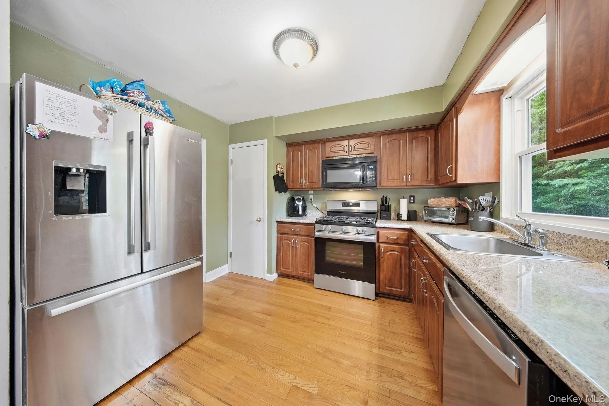 13 Brewster Drive, Middletown, NY, 3 Bedrooms Bedrooms, 8 Rooms Rooms,1 BathroomBathrooms,Residential,For Rent,Brewster,0,1019269 13 Brewster Drive, Middletown, NY, 3 Bedrooms Bedrooms, 8 Rooms Rooms,1 BathroomBathrooms,Residential,For Rent,Brewster,0,1019269