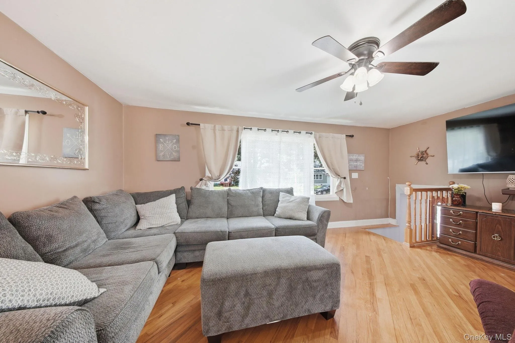 13 Brewster Drive, Middletown, NY, 3 Bedrooms Bedrooms, 8 Rooms Rooms,1 BathroomBathrooms,Residential,For Rent,Brewster,0,1019269 13 Brewster Drive, Middletown, NY, 3 Bedrooms Bedrooms, 8 Rooms Rooms,1 BathroomBathrooms,Residential,For Rent,Brewster,0,1019269