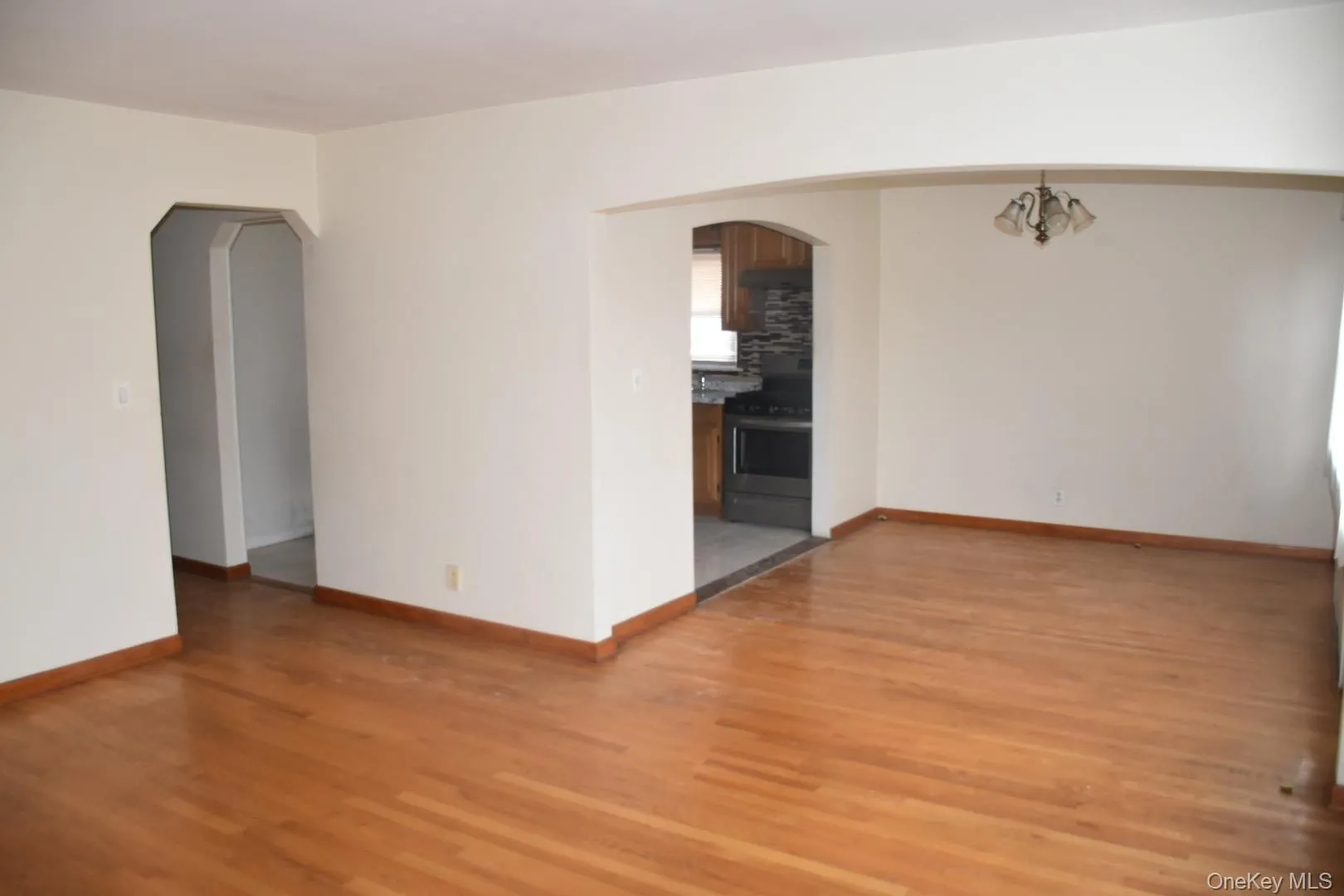 14939 123rd Street, New York, NY, 3 Bedrooms Bedrooms, 7 Rooms Rooms,1 BathroomBathrooms,Residential Lease,For Rent,123rd,0,1019277 14939 123rd Street, New York, NY, 3 Bedrooms Bedrooms, 7 Rooms Rooms,1 BathroomBathrooms,Residential Lease,For Rent,123rd,0,1019277
