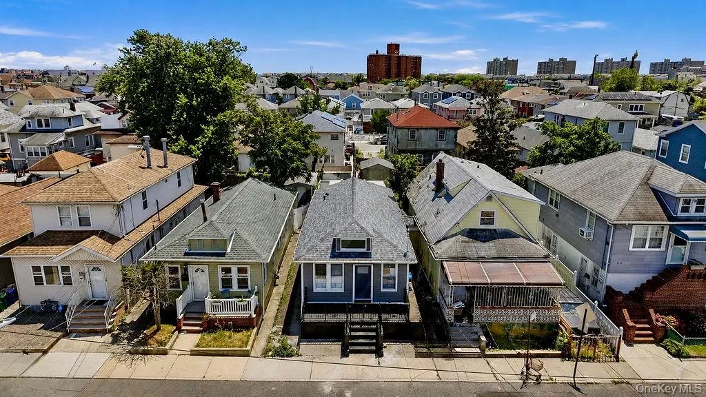 69-39 Elizabeth Avenue, New York, NY, 3 Bedrooms Bedrooms, 7 Rooms Rooms,2 BathroomsBathrooms,Residential,For Rent,Elizabeth,0,1019279 69-39 Elizabeth Avenue, New York, NY, 3 Bedrooms Bedrooms, 7 Rooms Rooms,2 BathroomsBathrooms,Residential,For Rent,Elizabeth,0,1019279