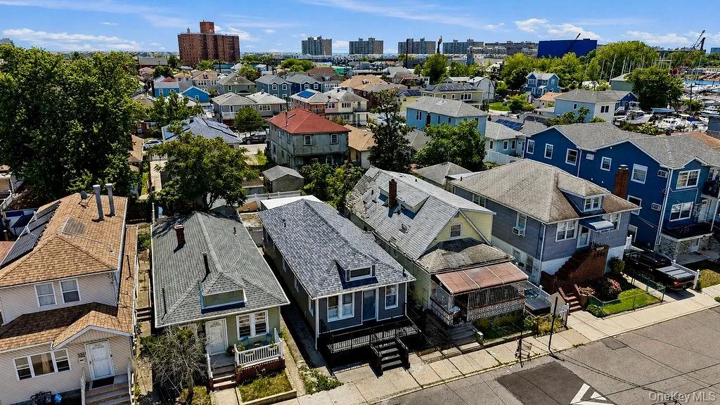 69-39 Elizabeth Avenue, New York, NY, 3 Bedrooms Bedrooms, 7 Rooms Rooms,2 BathroomsBathrooms,Residential,For Rent,Elizabeth,0,1019279 69-39 Elizabeth Avenue, New York, NY, 3 Bedrooms Bedrooms, 7 Rooms Rooms,2 BathroomsBathrooms,Residential,For Rent,Elizabeth,0,1019279
