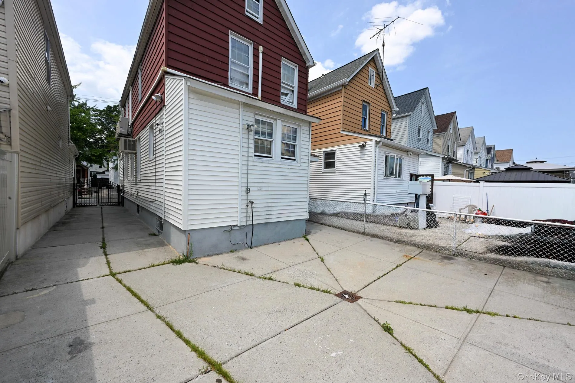 11537 114th Place, New York, NY, 3 Bedrooms Bedrooms, 11 Rooms Rooms,2 BathroomsBathrooms,Residential,For Rent,114th,0,1019289 11537 114th Place, New York, NY, 3 Bedrooms Bedrooms, 11 Rooms Rooms,2 BathroomsBathrooms,Residential,For Rent,114th,0,1019289