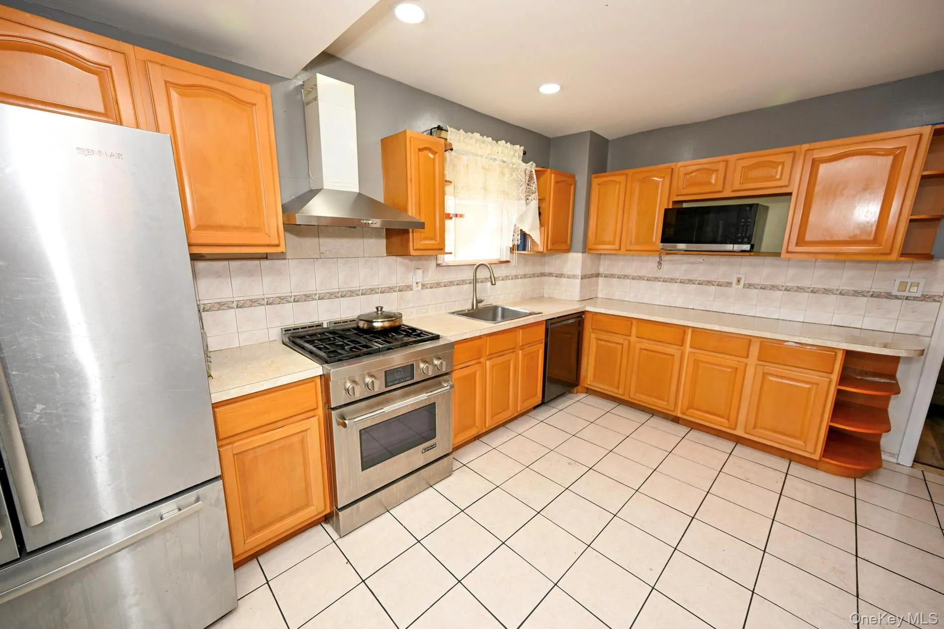 11537 114th Place, New York, NY, 3 Bedrooms Bedrooms, 11 Rooms Rooms,2 BathroomsBathrooms,Residential,For Rent,114th,0,1019289 11537 114th Place, New York, NY, 3 Bedrooms Bedrooms, 11 Rooms Rooms,2 BathroomsBathrooms,Residential,For Rent,114th,0,1019289