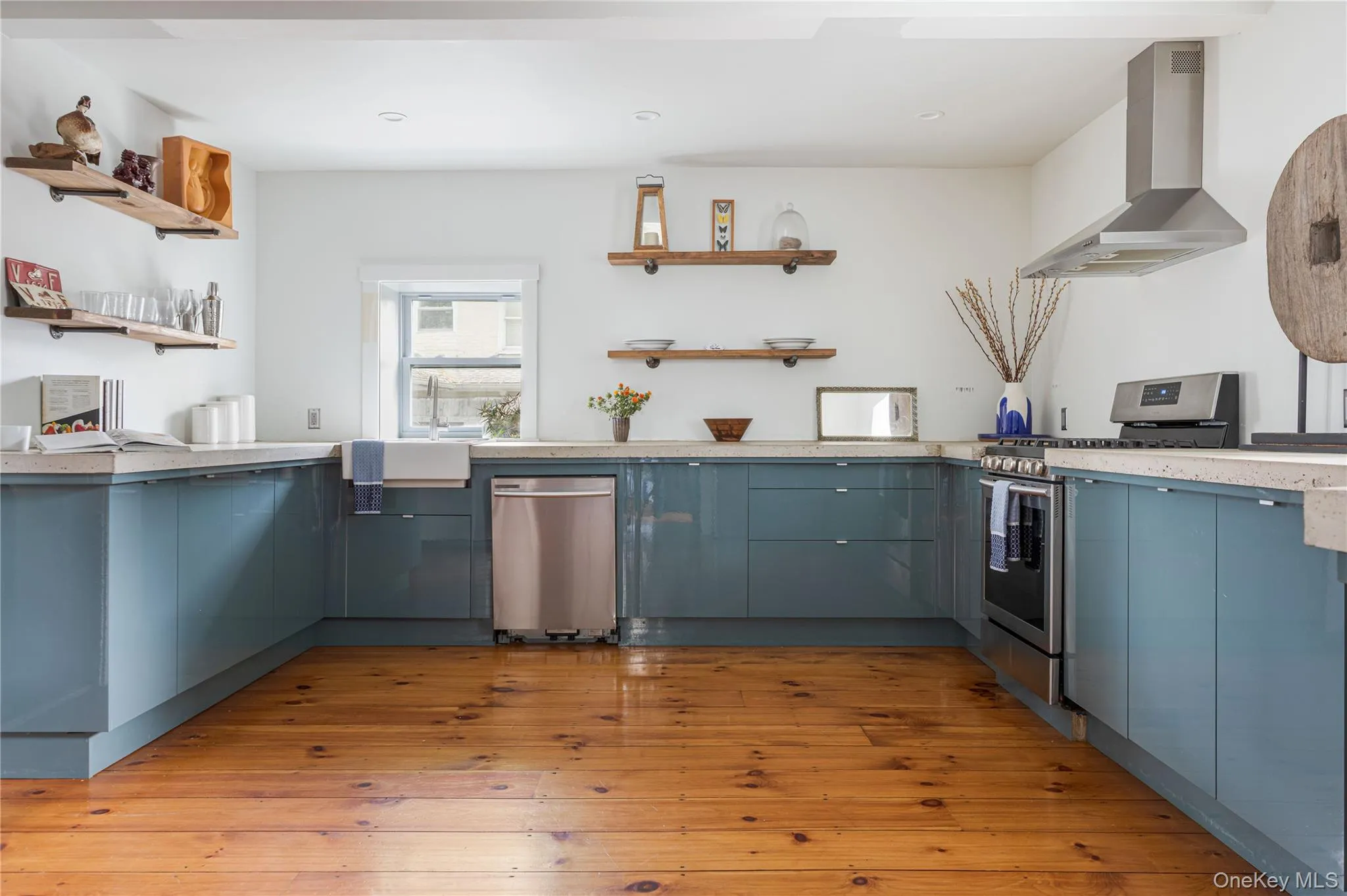 6 Center Street, Beacon, NY, 3 Bedrooms Bedrooms, 9 Rooms Rooms,2 BathroomsBathrooms,Residential,For Rent,Center,0,1019291 6 Center Street, Beacon, NY, 3 Bedrooms Bedrooms, 9 Rooms Rooms,2 BathroomsBathrooms,Residential,For Rent,Center,0,1019291