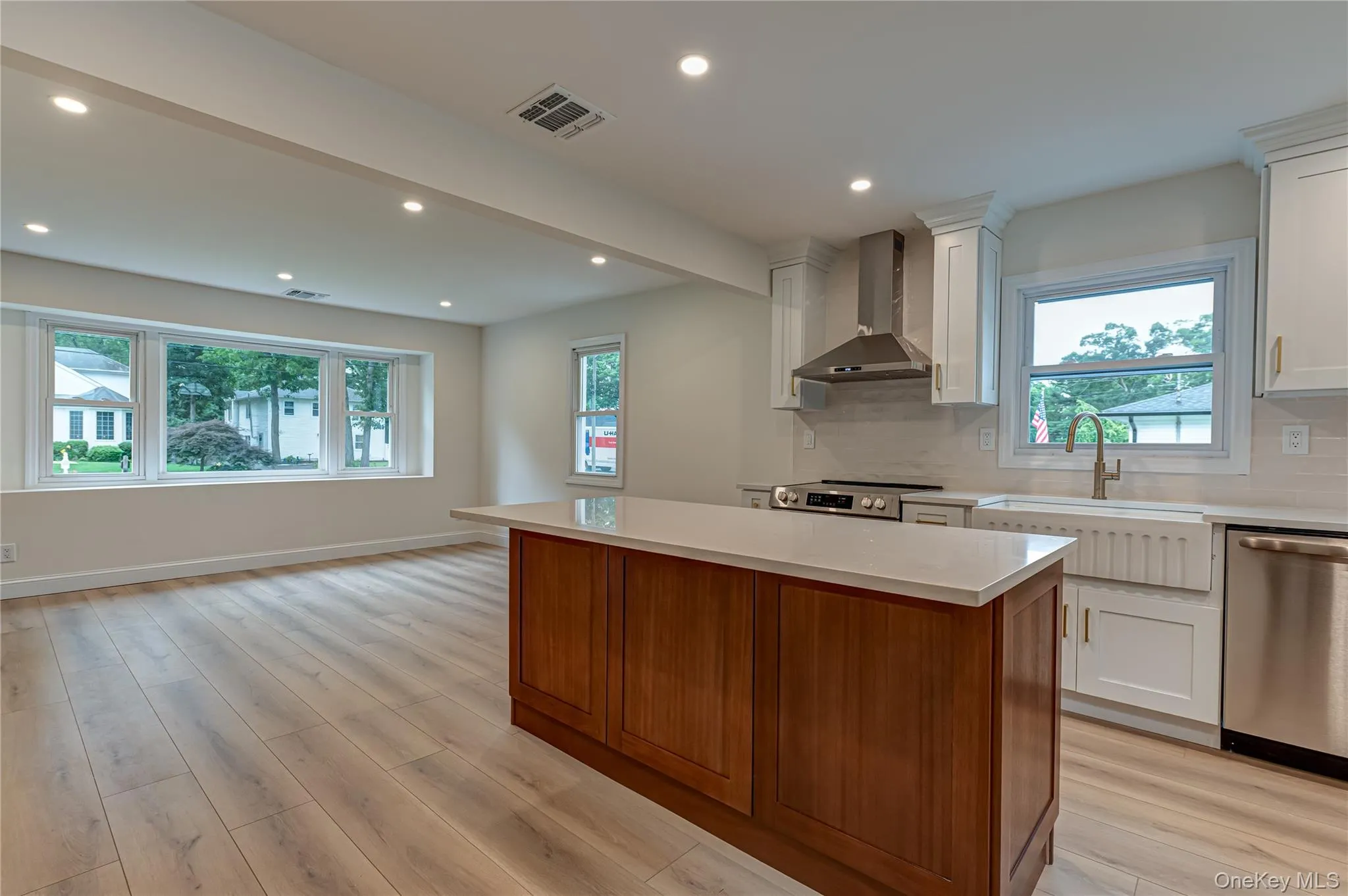 52 Summit Drive, Smithtown, NY, 3 Bedrooms Bedrooms, 6 Rooms Rooms,2 BathroomsBathrooms,Residential,For Rent,Summit,0,1019295 52 Summit Drive, Smithtown, NY, 3 Bedrooms Bedrooms, 6 Rooms Rooms,2 BathroomsBathrooms,Residential,For Rent,Summit,0,1019295