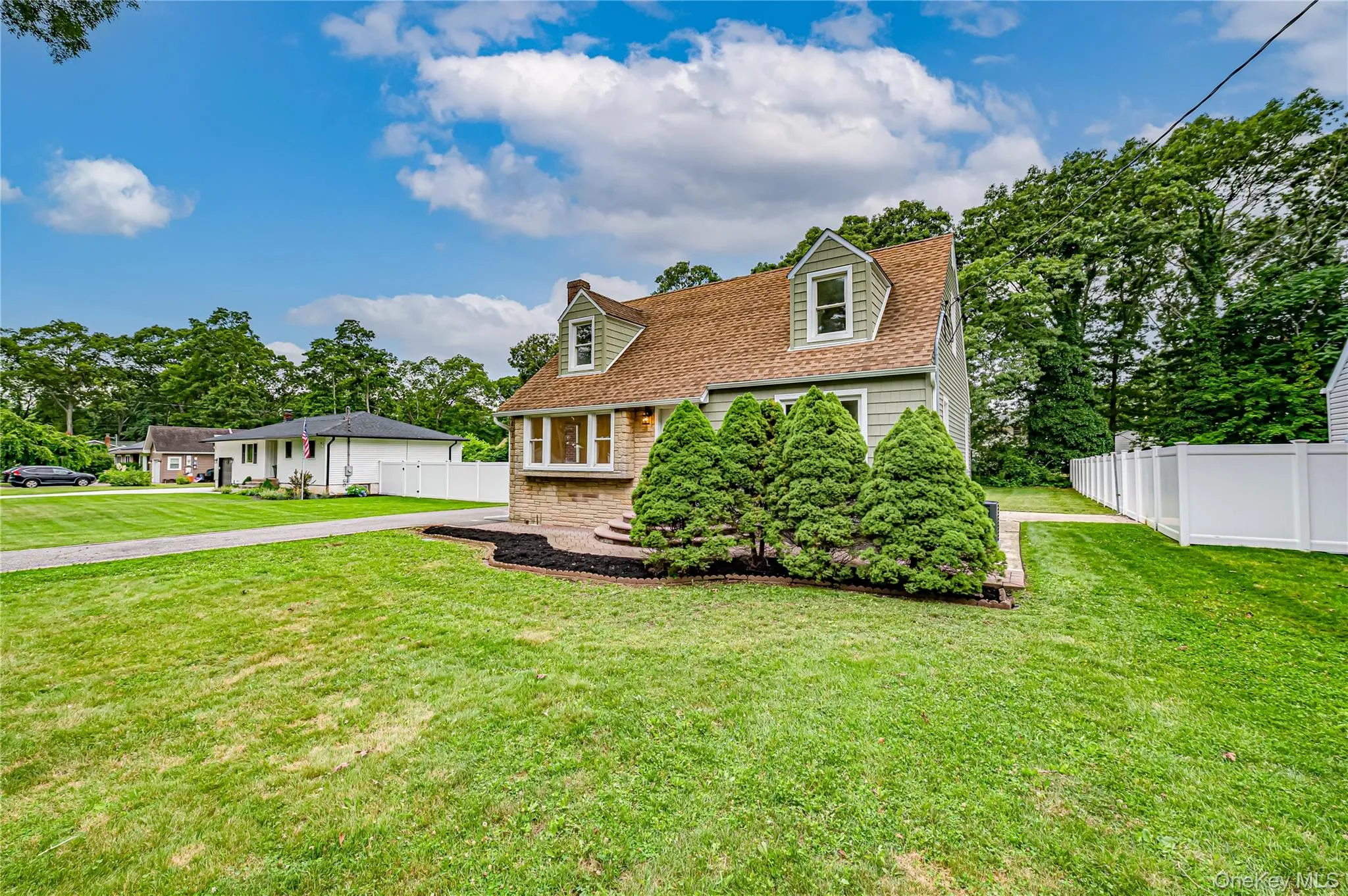 52 Summit Drive, Smithtown, NY, 3 Bedrooms Bedrooms, 6 Rooms Rooms,2 BathroomsBathrooms,Residential,For Rent,Summit,0,1019295 52 Summit Drive, Smithtown, NY, 3 Bedrooms Bedrooms, 6 Rooms Rooms,2 BathroomsBathrooms,Residential,For Rent,Summit,0,1019295