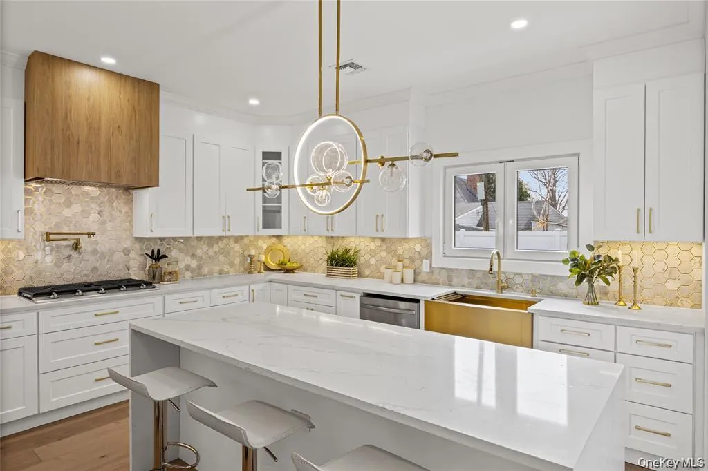 66 Adelhaide Lane, Islip, NY, 4 Bedrooms Bedrooms, 12 Rooms Rooms,2 BathroomsBathrooms,Residential,For Rent,Adelhaide,0,1019296 66 Adelhaide Lane, Islip, NY, 4 Bedrooms Bedrooms, 12 Rooms Rooms,2 BathroomsBathrooms,Residential,For Rent,Adelhaide,0,1019296