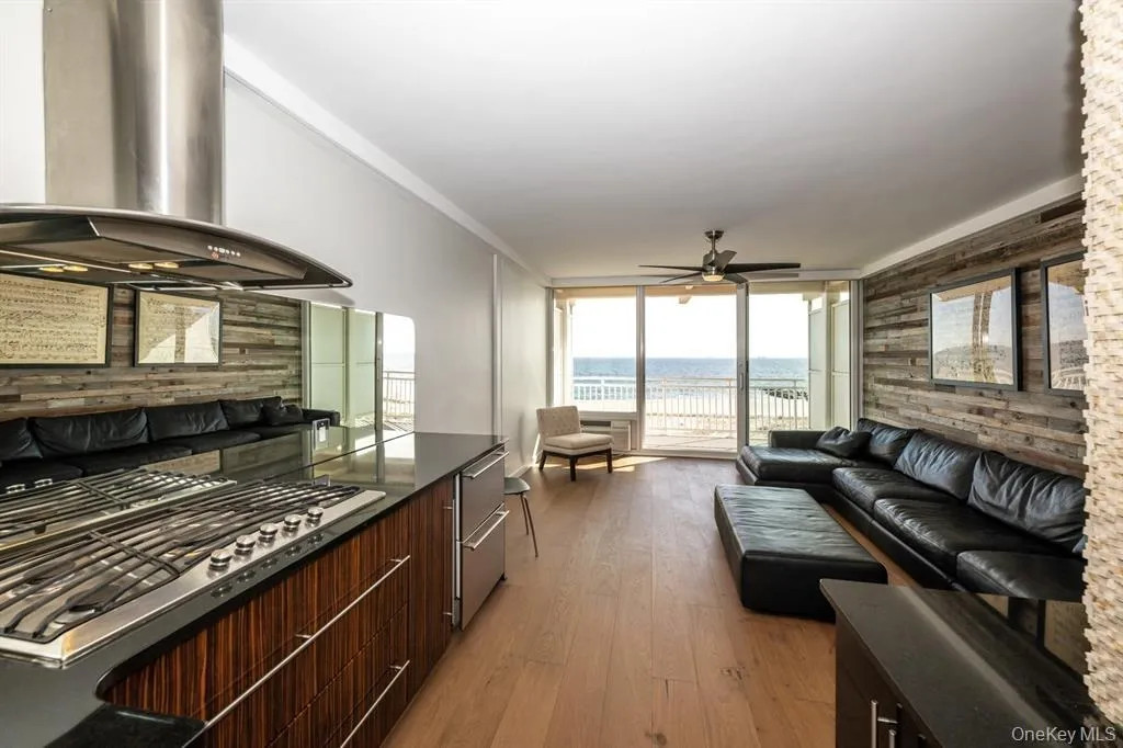 830 Shore, Long Beach, NY, 3 Rooms Rooms,1 BathroomBathrooms,Residential Lease,For Rent,Shore,0,1019300 830 Shore, Long Beach, NY, 3 Rooms Rooms,1 BathroomBathrooms,Residential Lease,For Rent,Shore,0,1019300