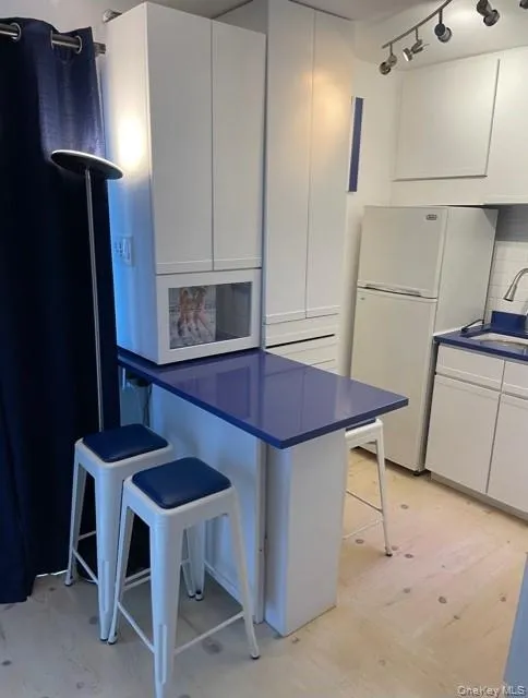 179A Ocean Walk, Brookhaven, NY, 1 Room Rooms,1 BathroomBathrooms,Residential,For Rent,Ocean,0,1019306 179A Ocean Walk, Brookhaven, NY, 1 Room Rooms,1 BathroomBathrooms,Residential,For Rent,Ocean,0,1019306