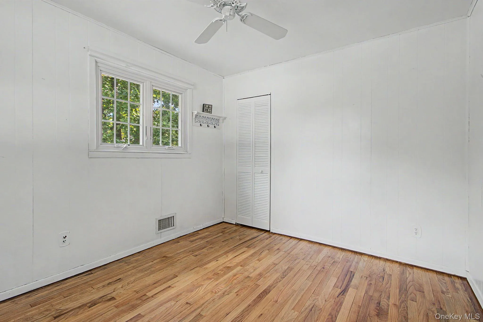 24 Fairview Lane, Orangetown, NY, 3 Bedrooms Bedrooms, 7 Rooms Rooms,1 BathroomBathrooms,Residential,For Rent,Fairview,0,1019307 24 Fairview Lane, Orangetown, NY, 3 Bedrooms Bedrooms, 7 Rooms Rooms,1 BathroomBathrooms,Residential,For Rent,Fairview,0,1019307