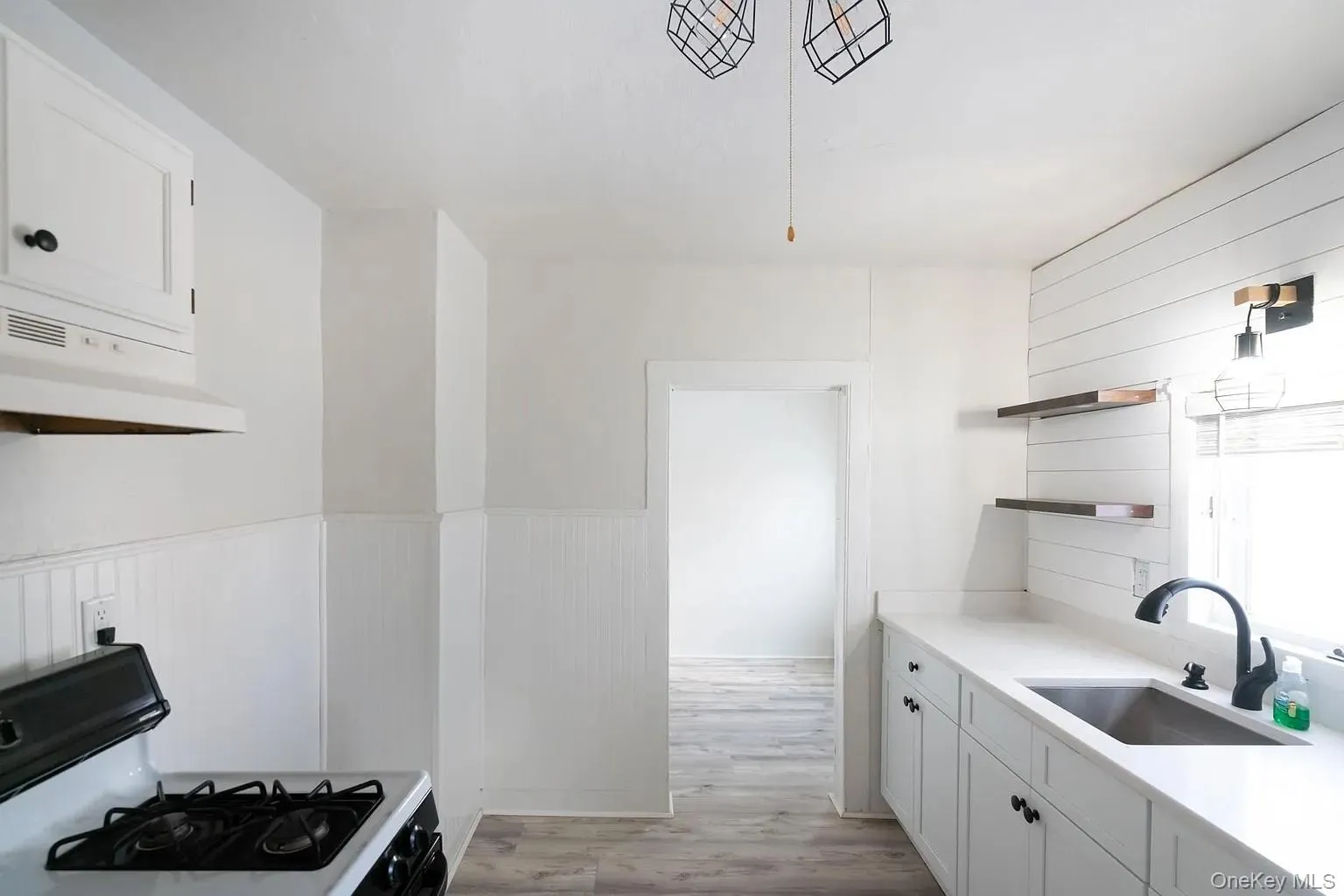 12 Center Street, Beacon, NY, 2 Bedrooms Bedrooms, 6 Rooms Rooms,1 BathroomBathrooms,Residential Lease,For Rent,Center,0,1019310 12 Center Street, Beacon, NY, 2 Bedrooms Bedrooms, 6 Rooms Rooms,1 BathroomBathrooms,Residential Lease,For Rent,Center,0,1019310