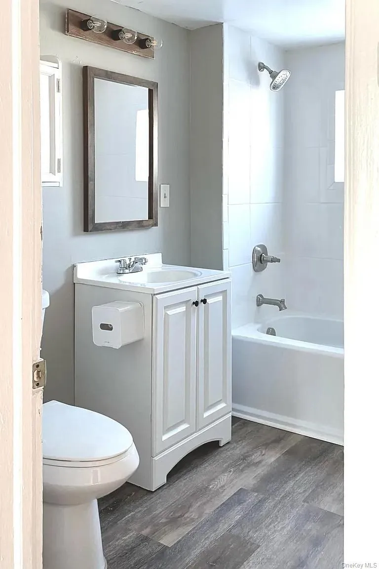 12 Center Street, Beacon, NY, 2 Bedrooms Bedrooms, 6 Rooms Rooms,1 BathroomBathrooms,Residential Lease,For Rent,Center,0,1019310 12 Center Street, Beacon, NY, 2 Bedrooms Bedrooms, 6 Rooms Rooms,1 BathroomBathrooms,Residential Lease,For Rent,Center,0,1019310