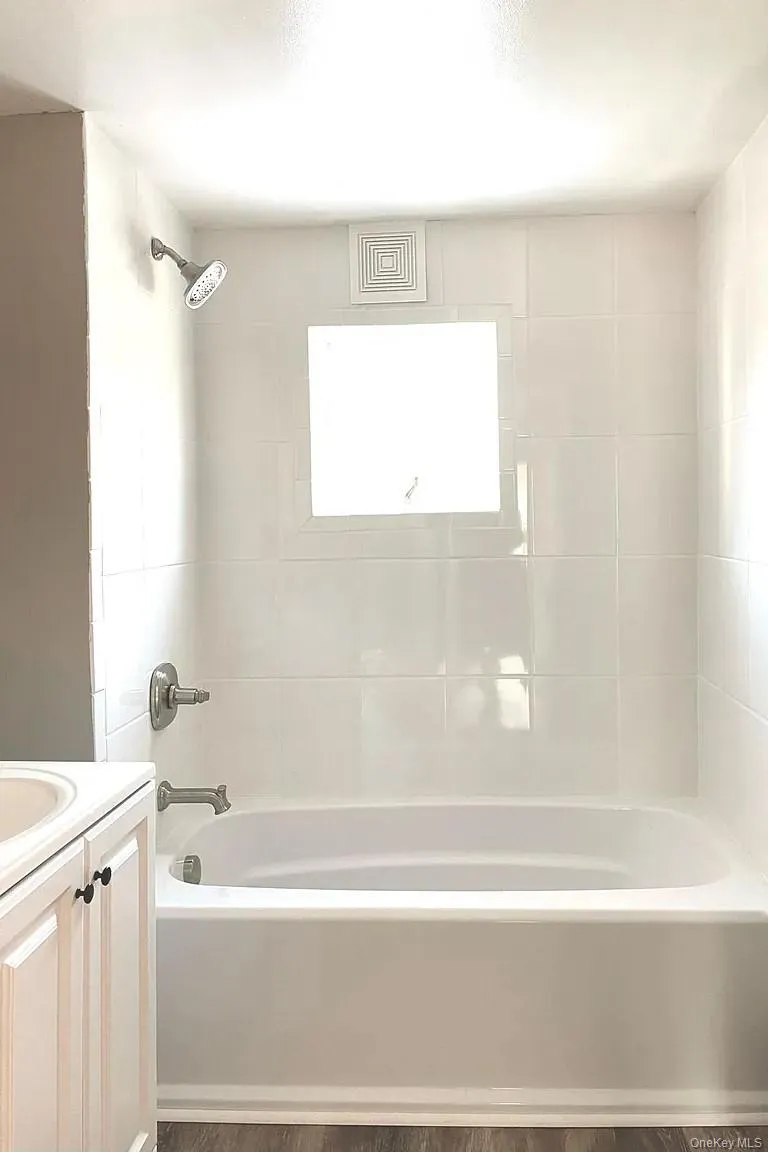 12 Center Street, Beacon, NY, 2 Bedrooms Bedrooms, 6 Rooms Rooms,1 BathroomBathrooms,Residential Lease,For Rent,Center,0,1019310 12 Center Street, Beacon, NY, 2 Bedrooms Bedrooms, 6 Rooms Rooms,1 BathroomBathrooms,Residential Lease,For Rent,Center,0,1019310