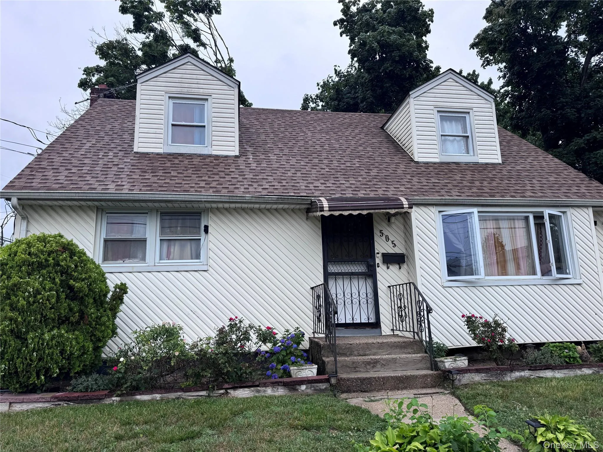 505 Emerson Street, Hempstead, NY, 4 Bedrooms Bedrooms, 8 Rooms Rooms,3 BathroomsBathrooms,Residential,For Rent,Emerson,0,1019315 505 Emerson Street, Hempstead, NY, 4 Bedrooms Bedrooms, 8 Rooms Rooms,3 BathroomsBathrooms,Residential,For Rent,Emerson,0,1019315