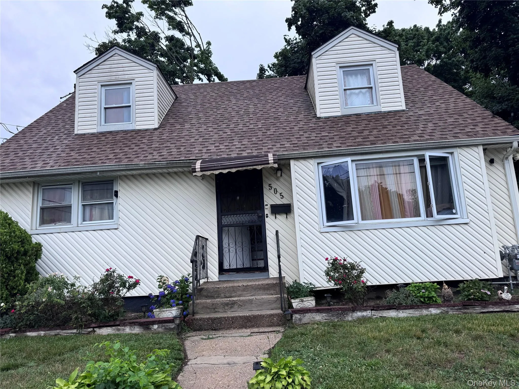 505 Emerson Street, Hempstead, NY, 4 Bedrooms Bedrooms, 8 Rooms Rooms,3 BathroomsBathrooms,Residential,For Rent,Emerson,0,1019315 505 Emerson Street, Hempstead, NY, 4 Bedrooms Bedrooms, 8 Rooms Rooms,3 BathroomsBathrooms,Residential,For Rent,Emerson,0,1019315