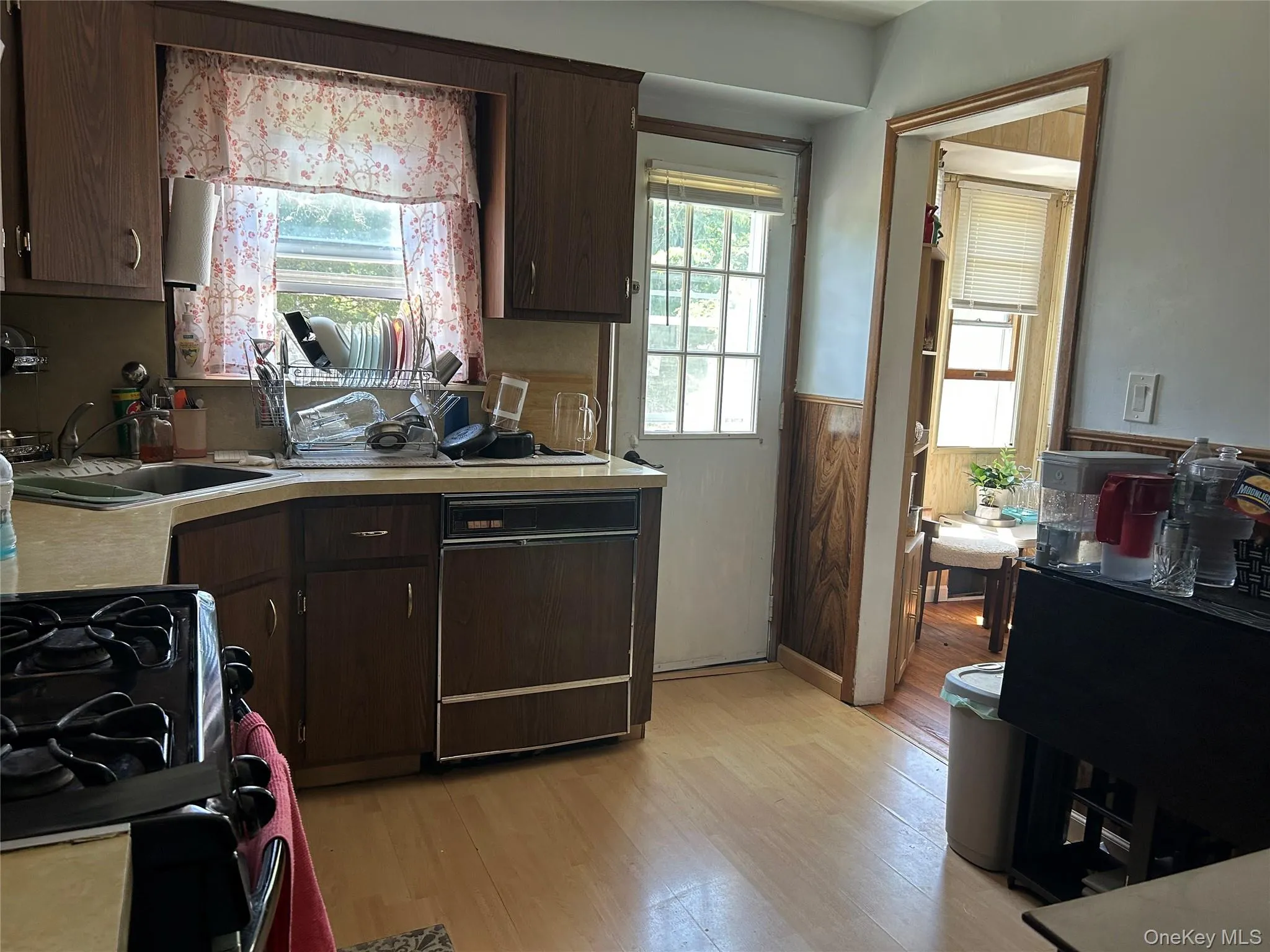 92 Melvin Avenue, Hempstead, NY, 4 Bedrooms Bedrooms, 7 Rooms Rooms,2 BathroomsBathrooms,Residential,For Rent,Melvin,0,1019317 92 Melvin Avenue, Hempstead, NY, 4 Bedrooms Bedrooms, 7 Rooms Rooms,2 BathroomsBathrooms,Residential,For Rent,Melvin,0,1019317